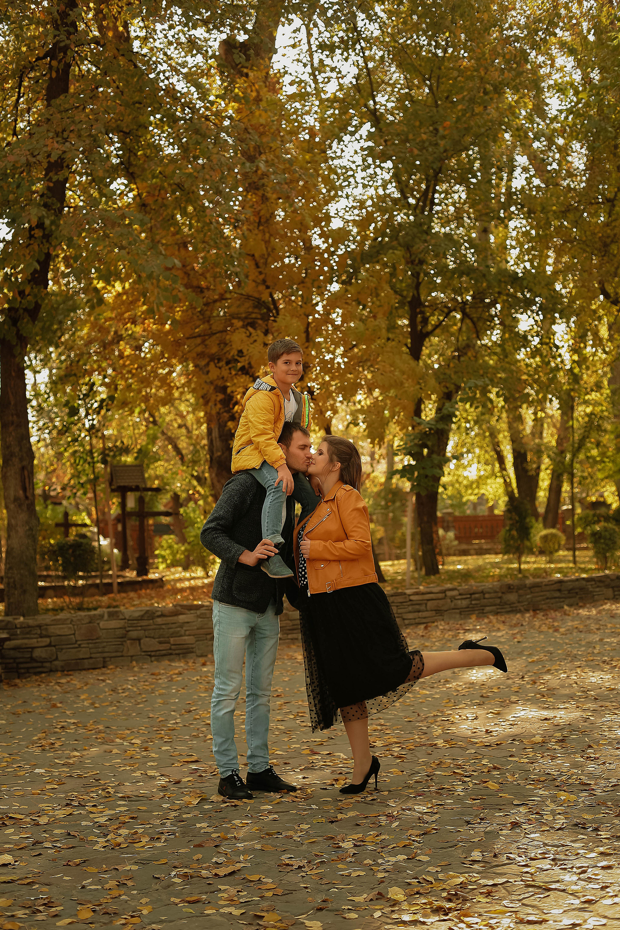 Алеся, Владимир и Марат. Свадебный фотограф Евгения Фролова г. Каменск-Шахтинский, Донецк, Ростов