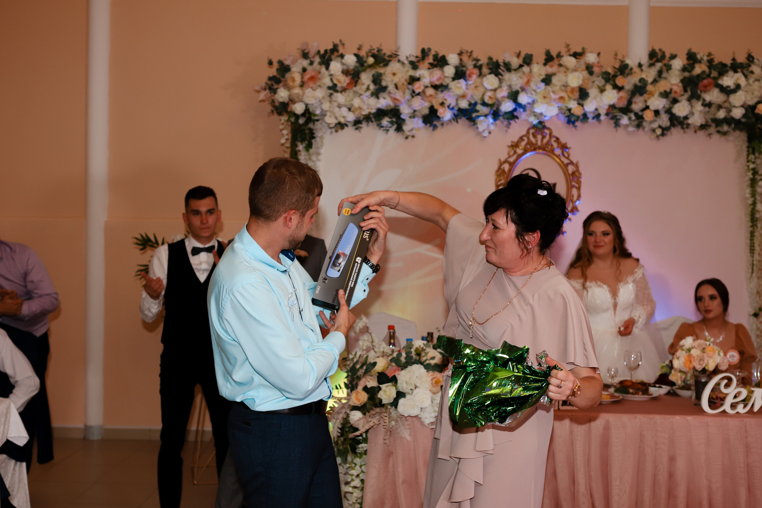 Дмитрий и Алина. Свадебный фотограф Евгения Фролова г. Каменск-Шахтинский, Донецк, Ростов