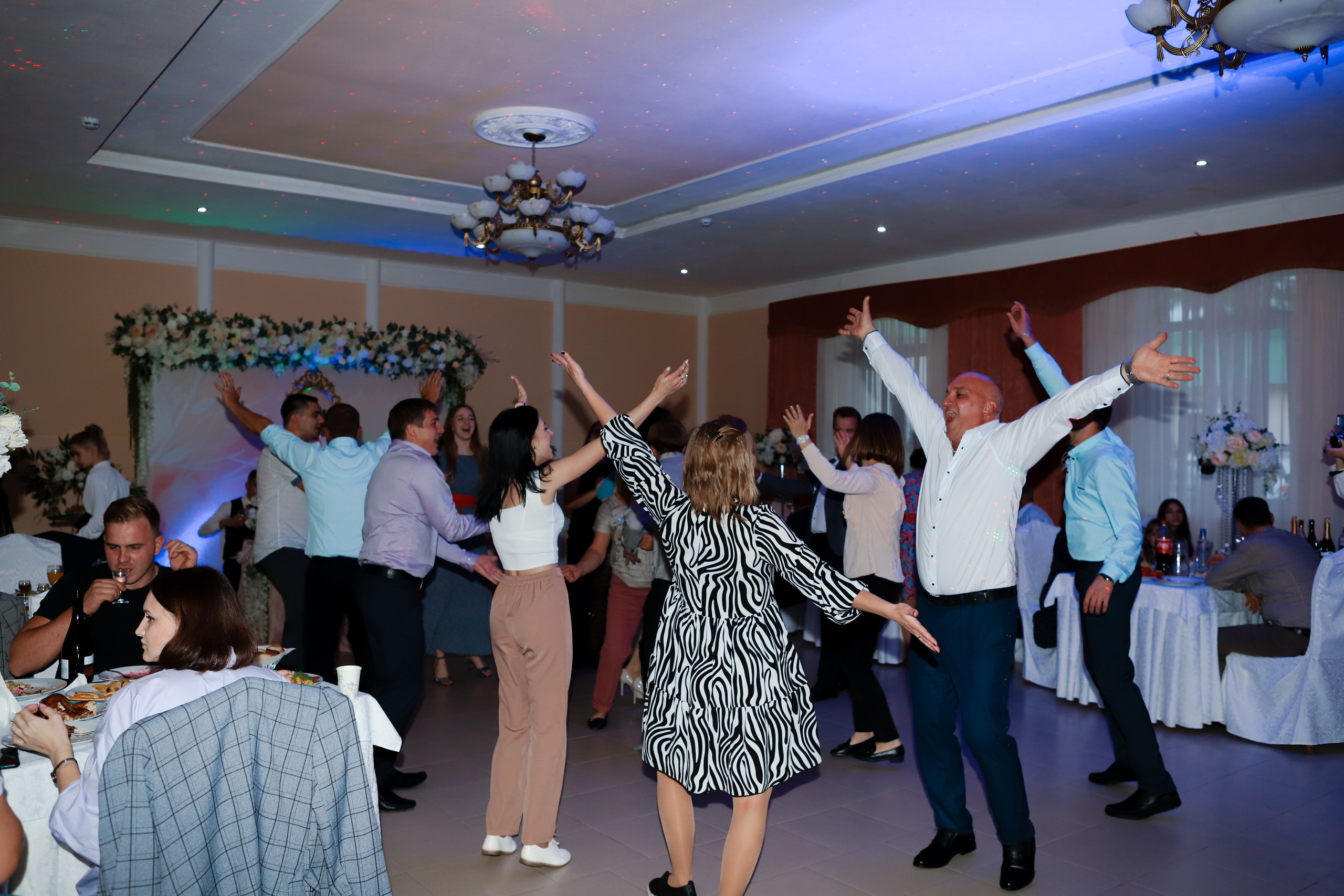 Дмитрий и Алина. Свадебный фотограф Евгения Фролова г. Каменск-Шахтинский, Донецк, Ростов