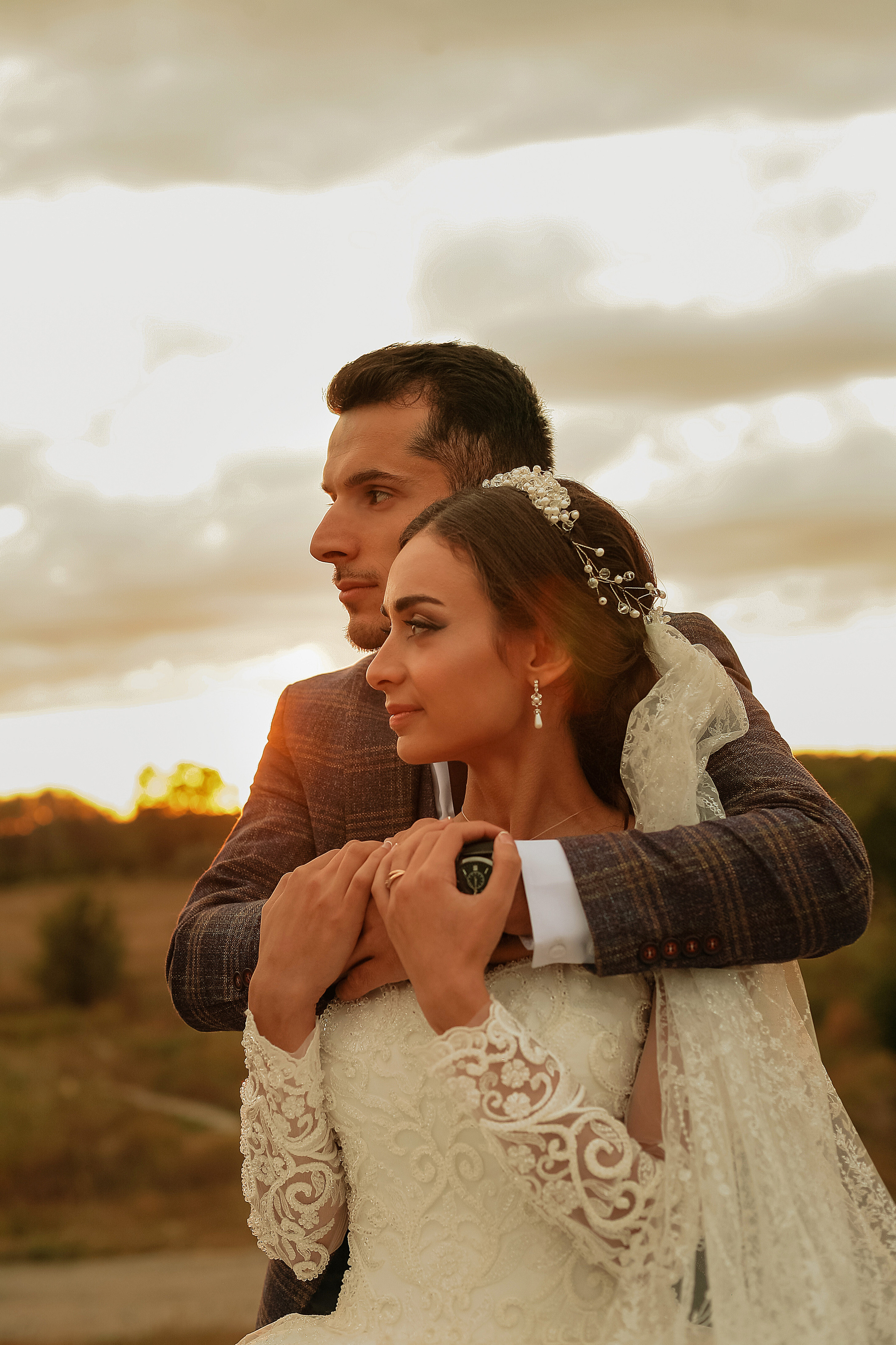 Свадебная прогулка на закате. Свадебный фотограф Евгения Фролова г. Каменск-Шахтинский, Донецк, Ростов