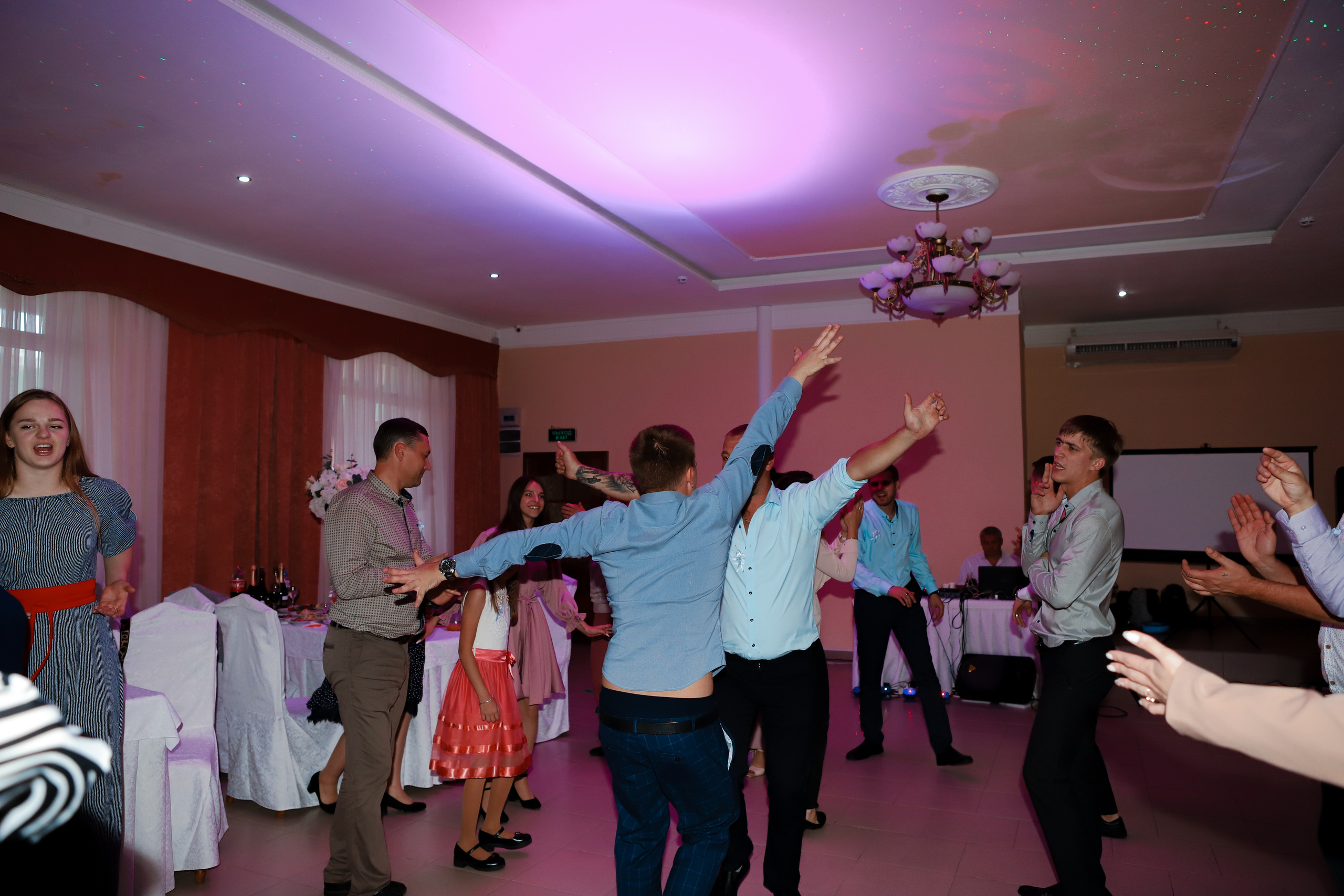 Дмитрий и Алина. Свадебный фотограф Евгения Фролова г. Каменск-Шахтинский, Донецк, Ростов