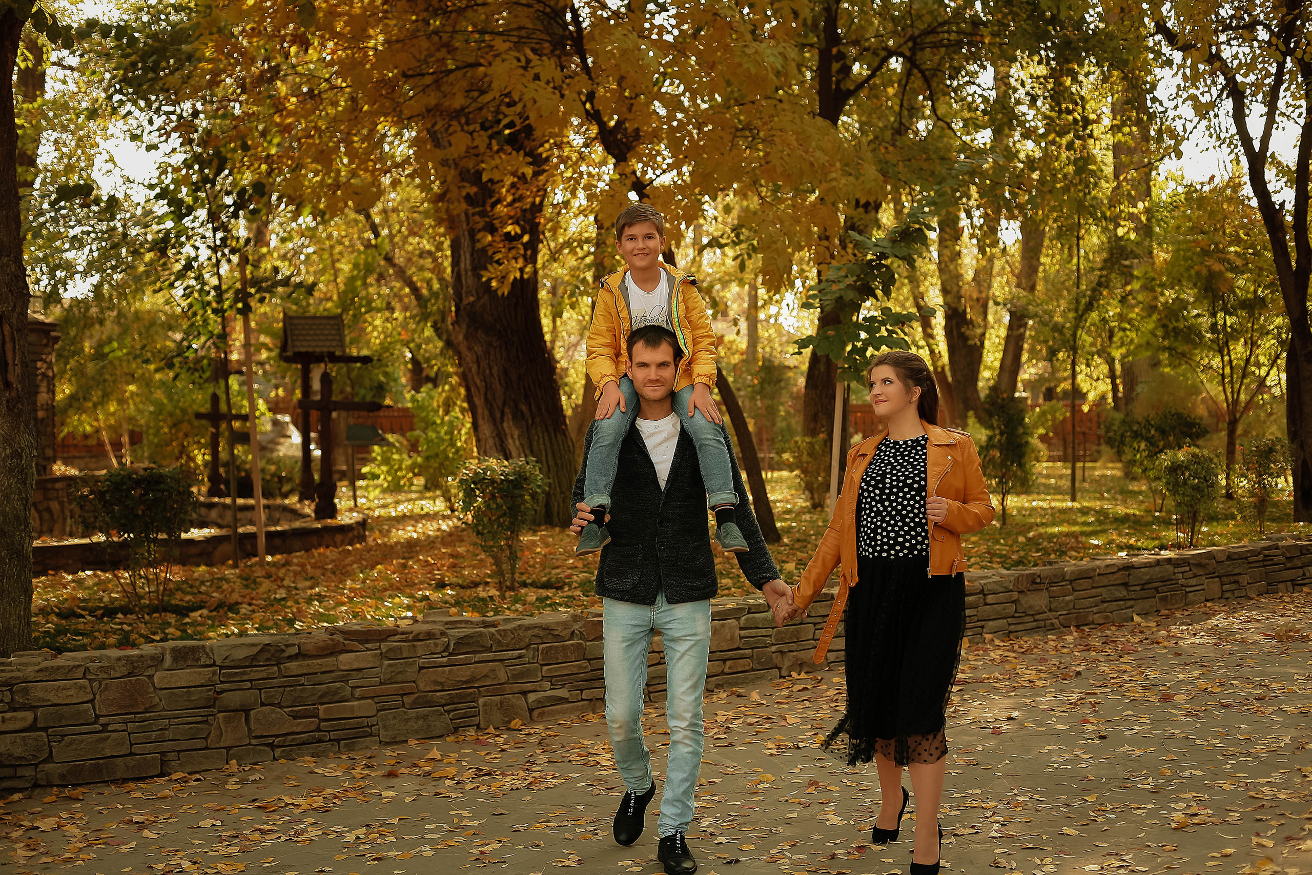 Алеся, Владимир и Марат. Свадебный фотограф Евгения Фролова г. Каменск-Шахтинский, Донецк, Ростов