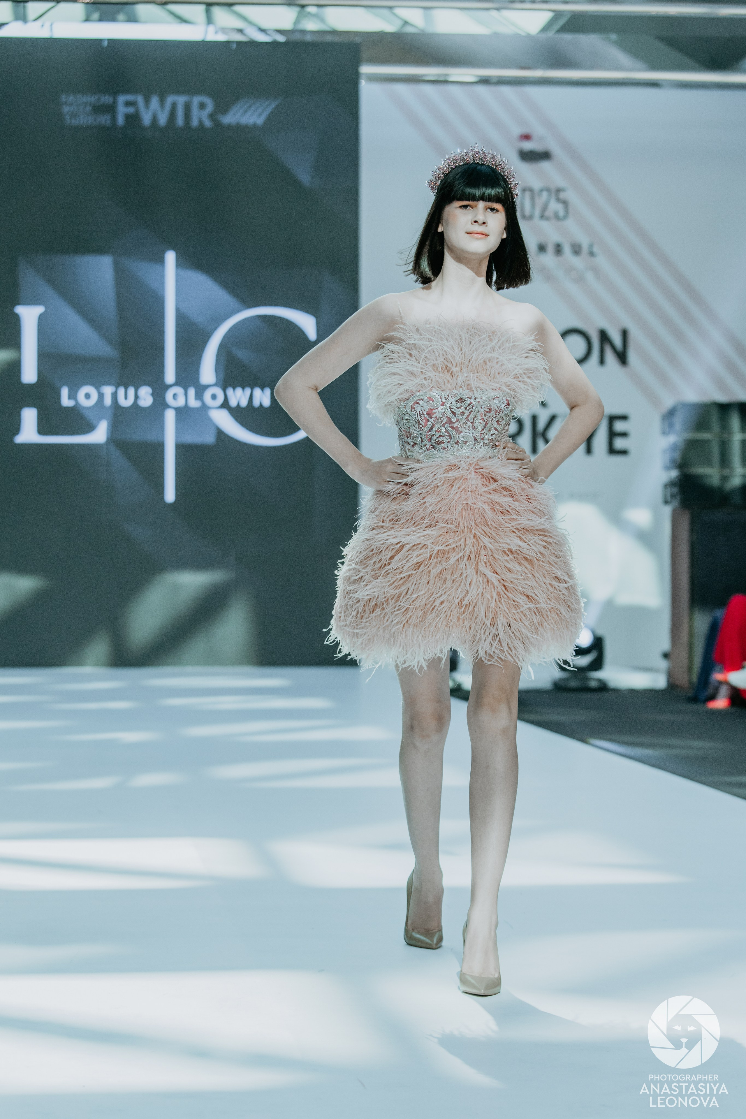 Fashion Week Türkiye [spring, 2025]. Anastasia Leonowa