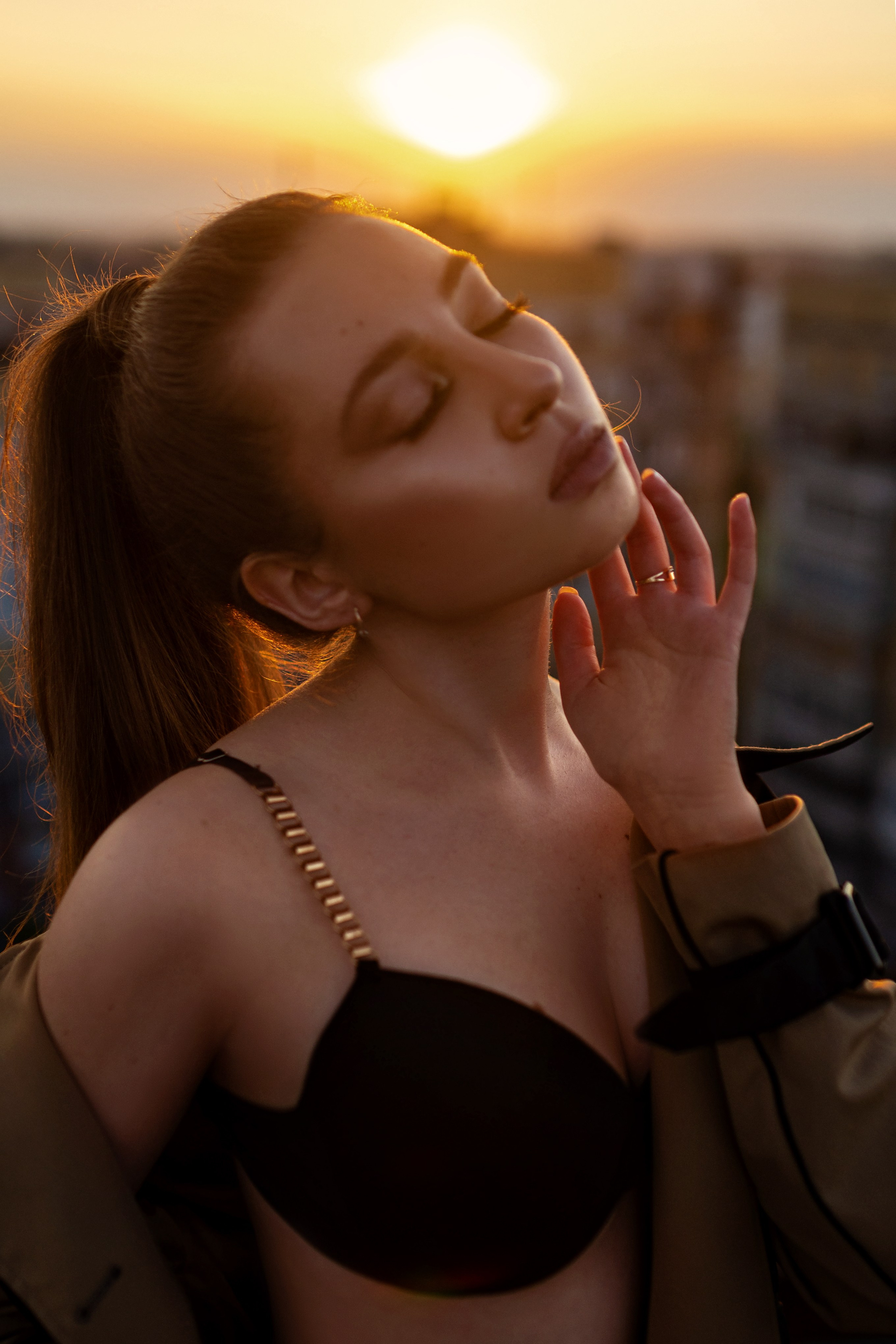 Фотосессия на закате на крыше дома. Фотограф в Витебске Сергей Томашев