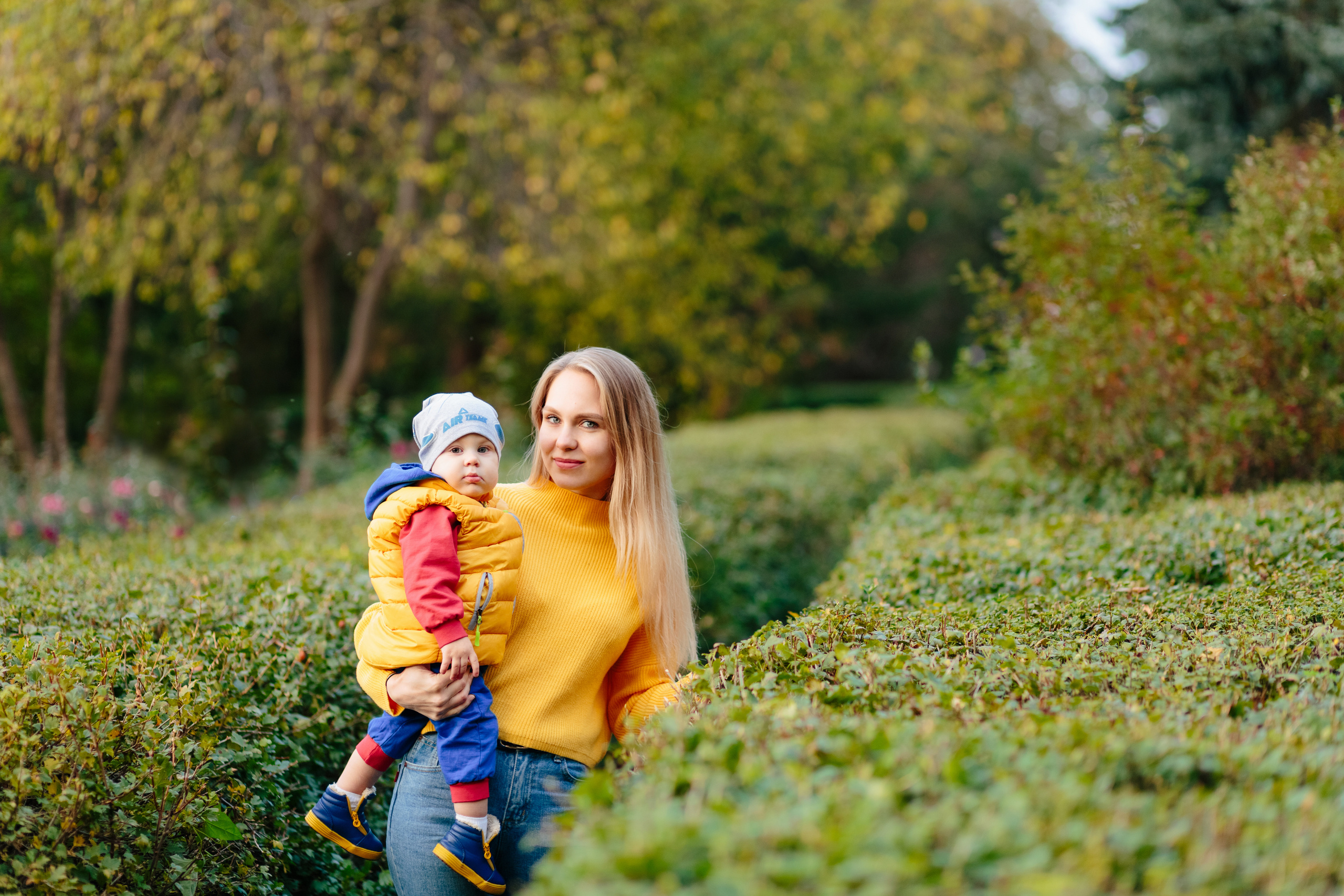 Яркая осенняя фотосессия Лены и Матвея на улице. Свадебный и семейный фотограф Ксения Шекк Екатеринбург
