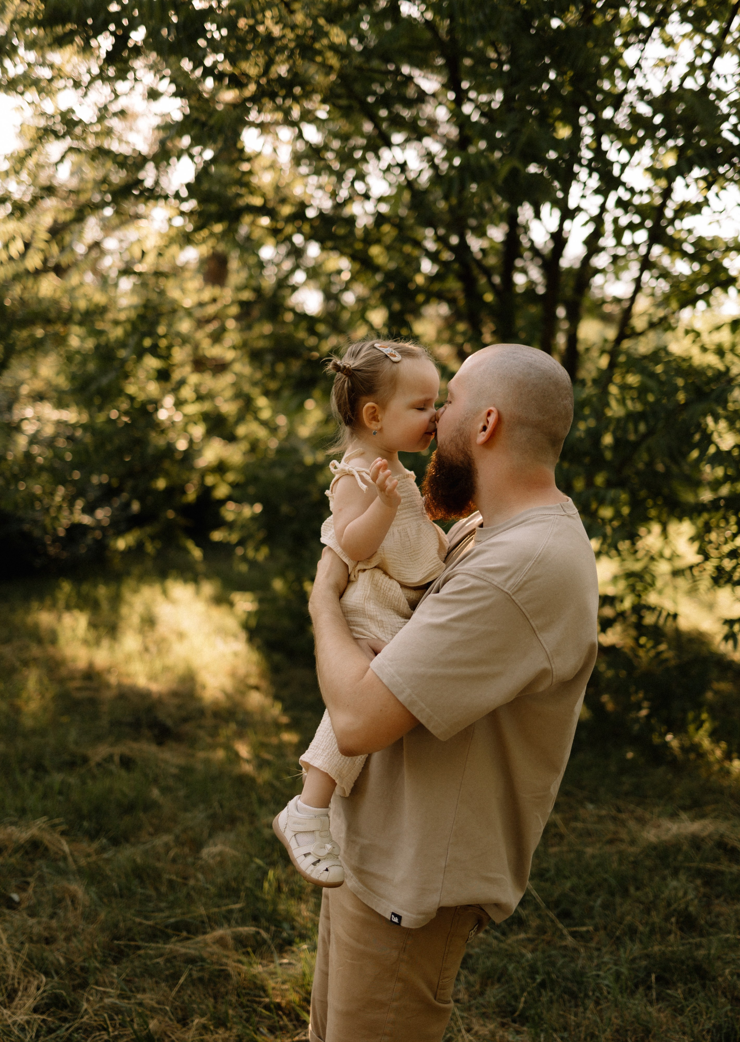 К двум годам Машули — дендрарий. Семейный фотограф в Краснодаре Храмова Анна