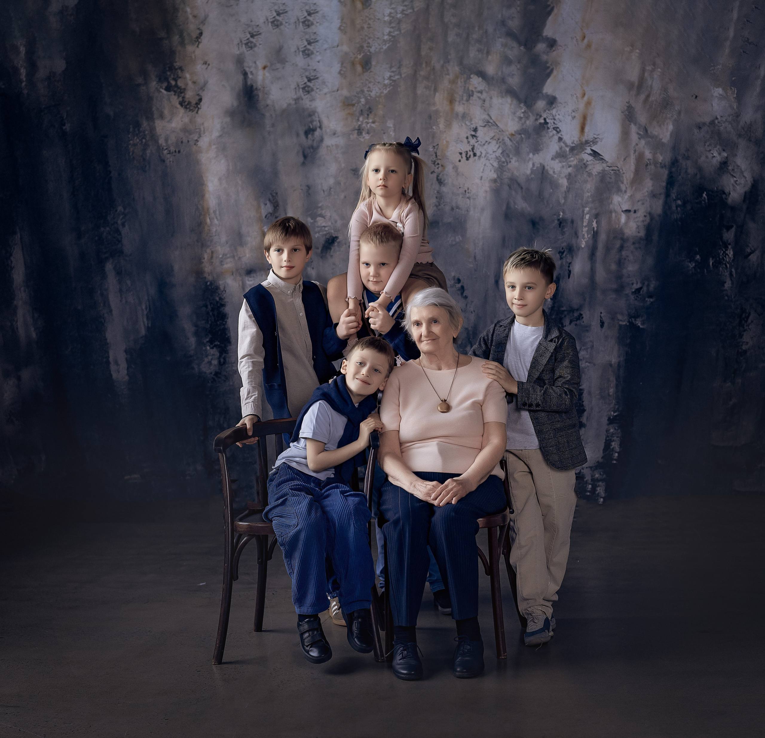 Сьемка поколений. Фотографы крещения/венчания  Красноярск Татьяна и Вячеслав Переваловы