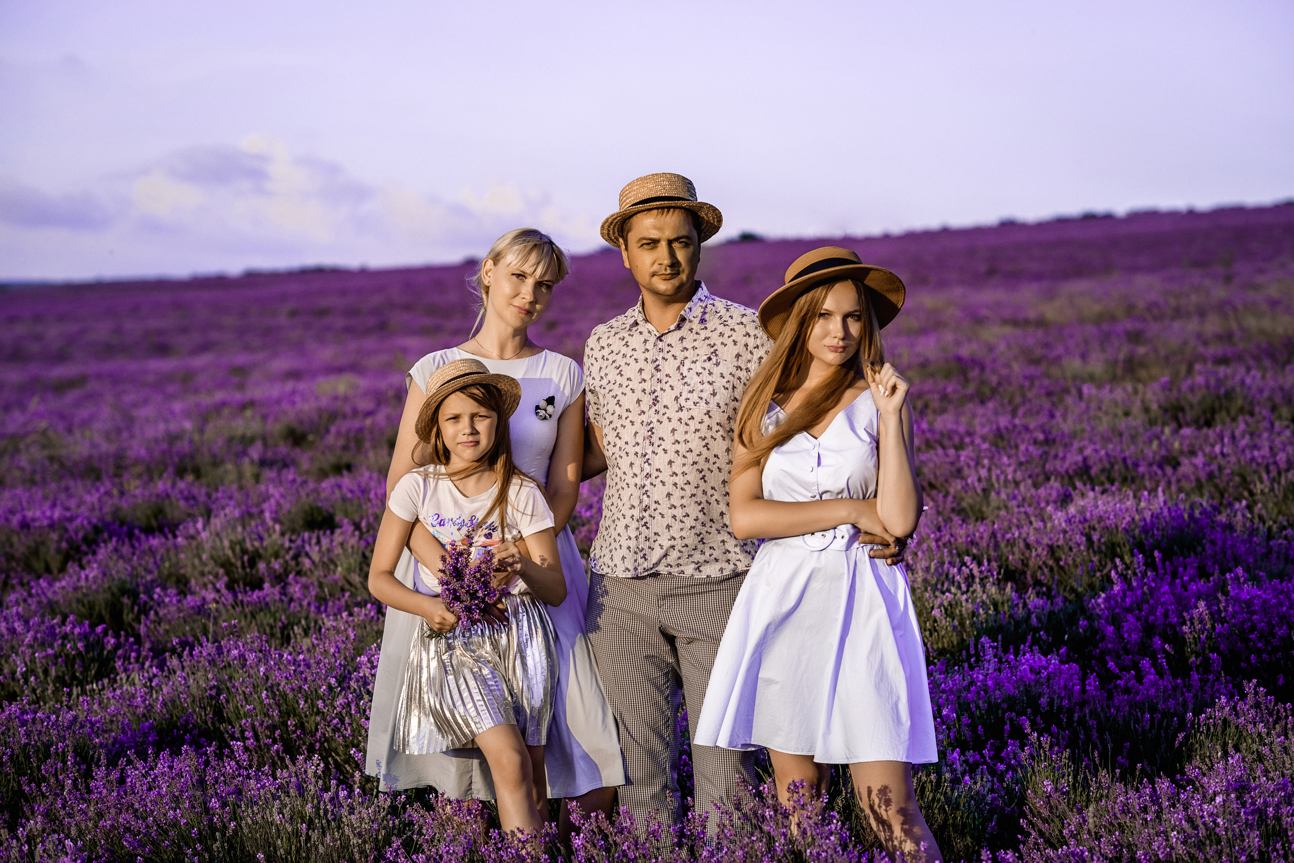 Фотосессия в лаванде. Свадебный и семейный фотограф и видеограф, Крым, Москва, Санкт -Петербург