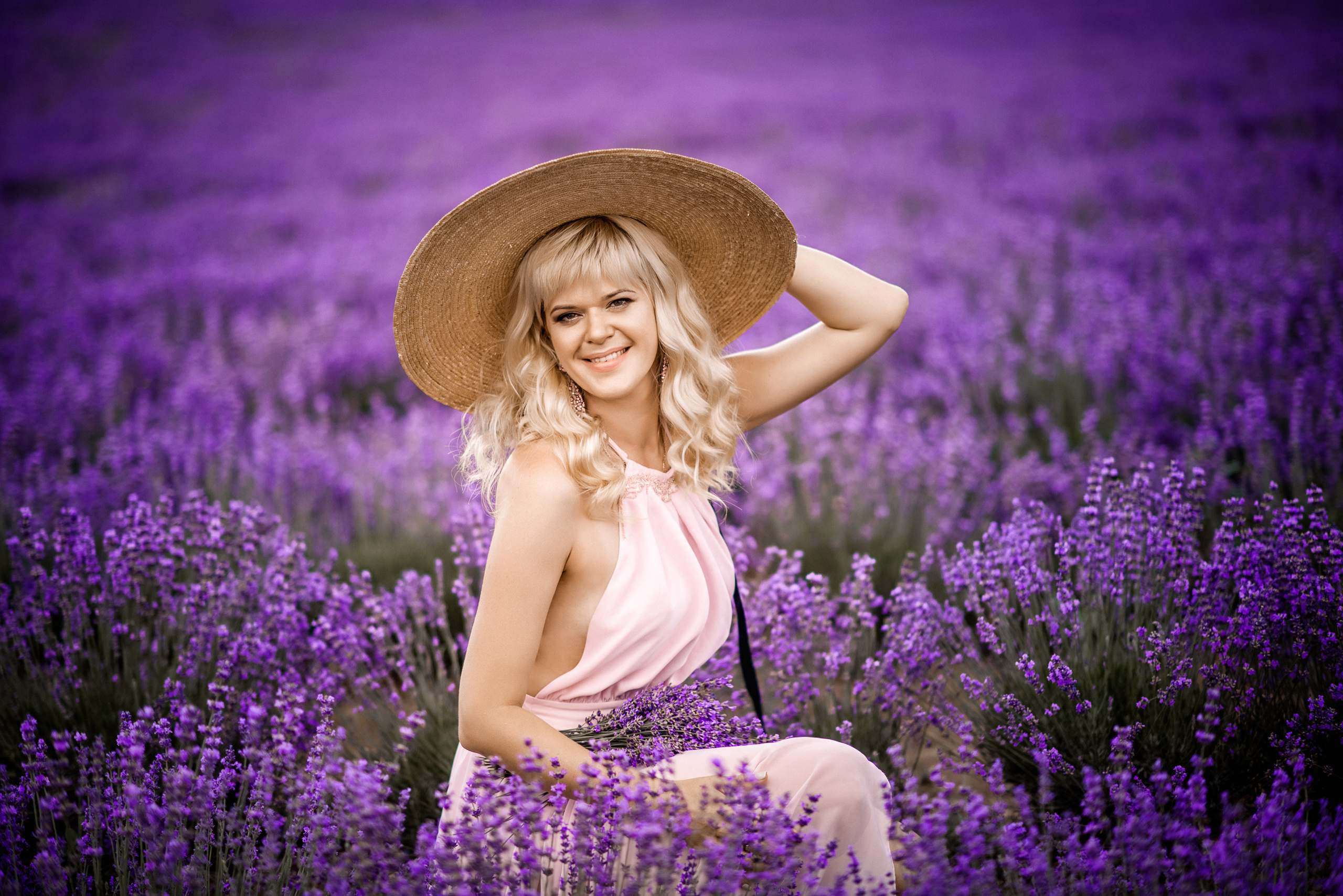 Фотосессия в лаванде. Свадебный и семейный фотограф и видеограф, Крым, Москва, Санкт -Петербург