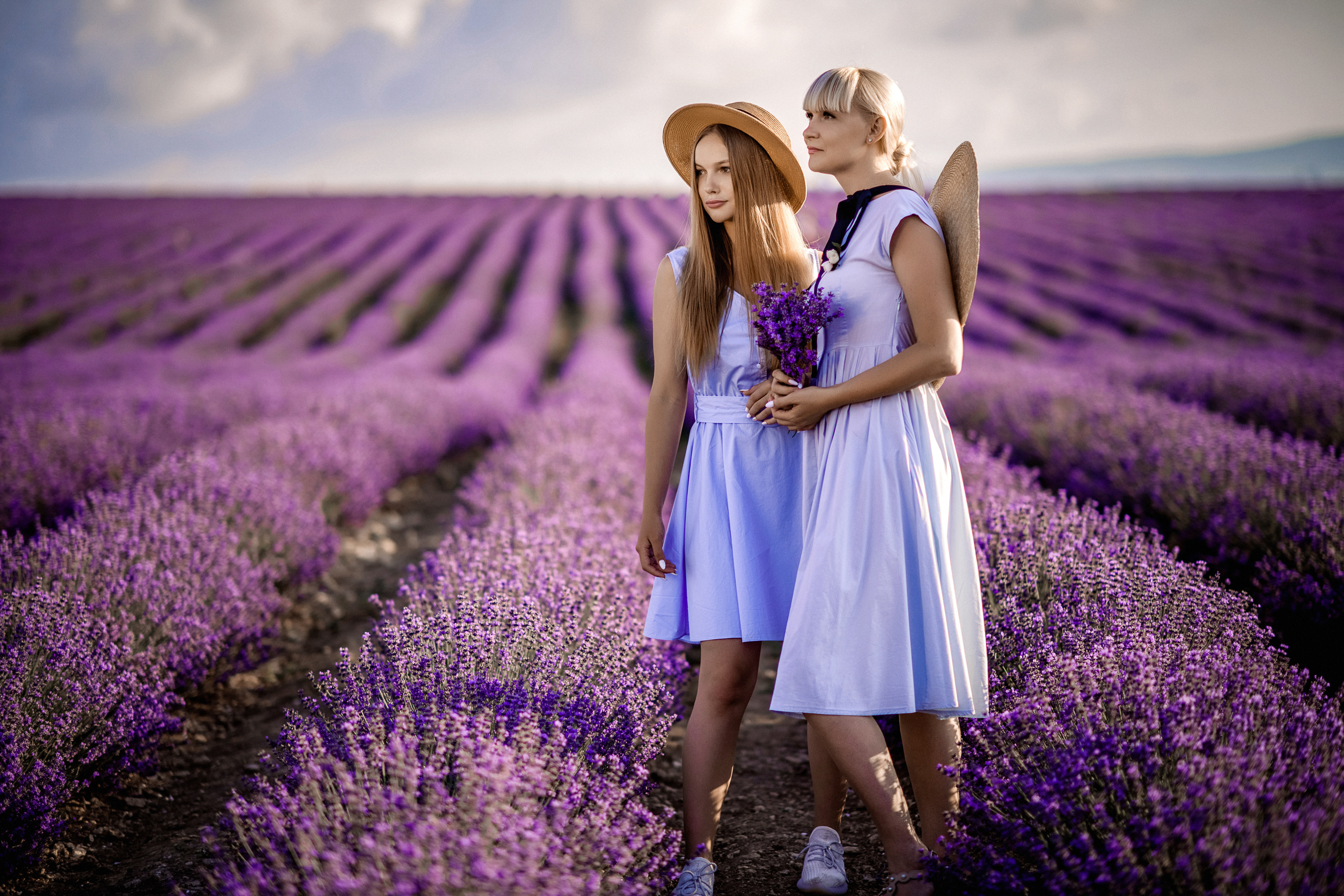 Фотосессия в лаванде. Свадебный и семейный фотограф и видеограф, Крым, Москва, Санкт -Петербург