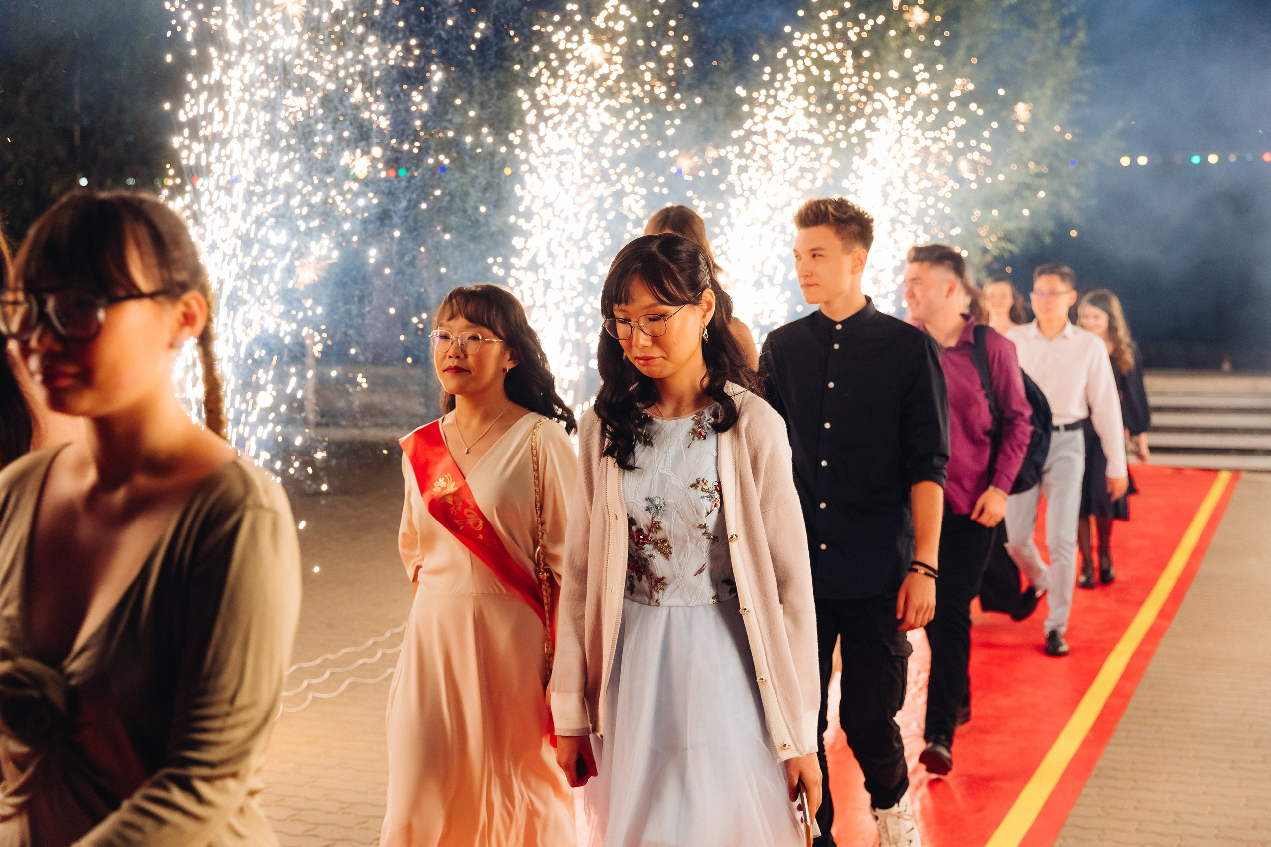 Выпускной вечер. 49 школа. Баран на корове. Свадебный и семейный фотограф в Улан-Удэ