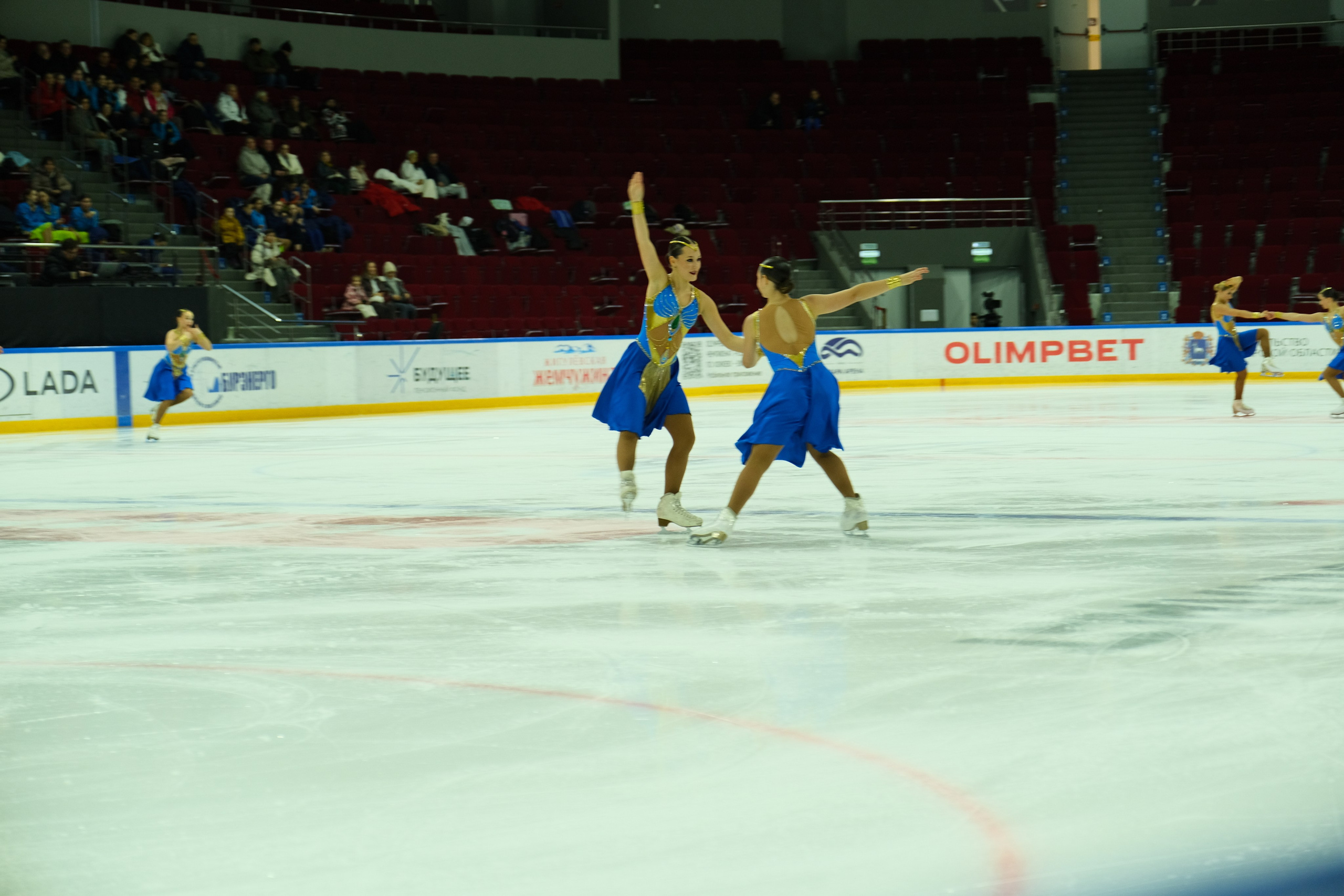 «Самарочка» этап кубка России по синхронному фигурному катанию. Александр Носов. Портретный и репортажный фотограф в Самаре