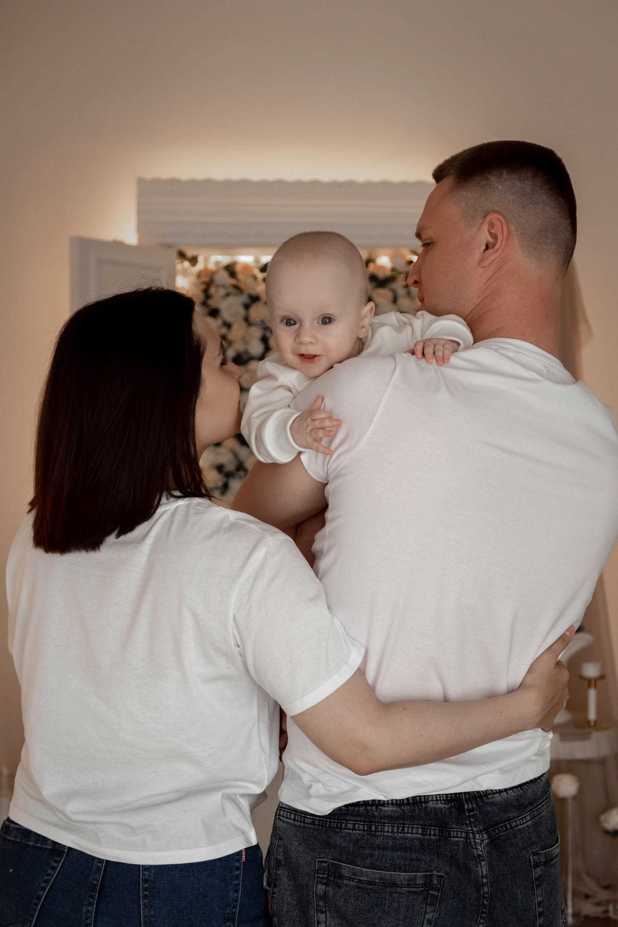 Ксения, Денис и малыш Илья. Свадебный и семейный фотограф в Тюмени Екатерина Дубровина