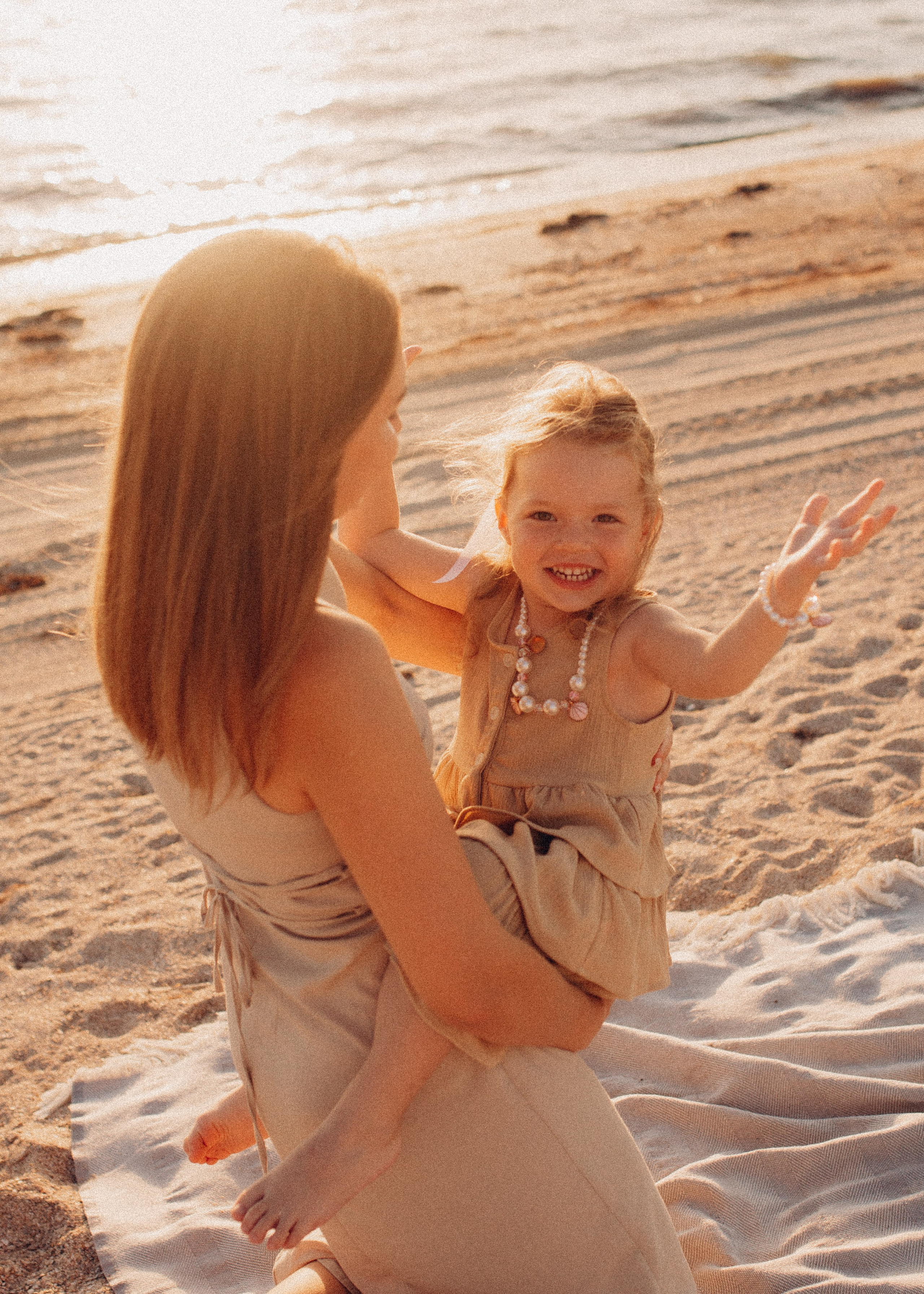 Даша и Алиса. Фотограф в Приморско-Ахтарске Марьяна Чопко
