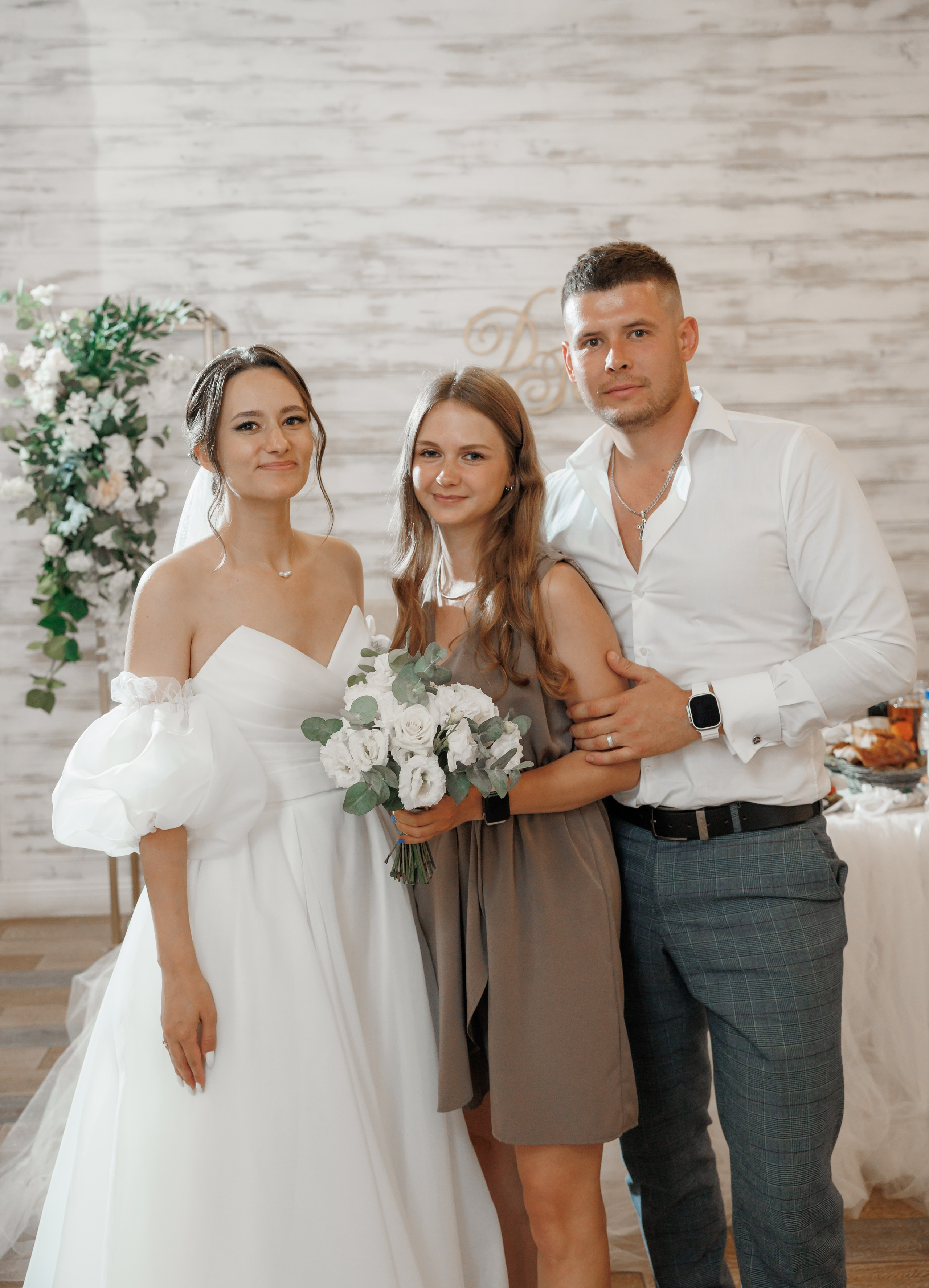 Полина и Дмитрий, загородный клуб «Барин», ЗАГС в г. Пушкино. Свадебный и репортажный фотограф (Москва, Королев и другие)