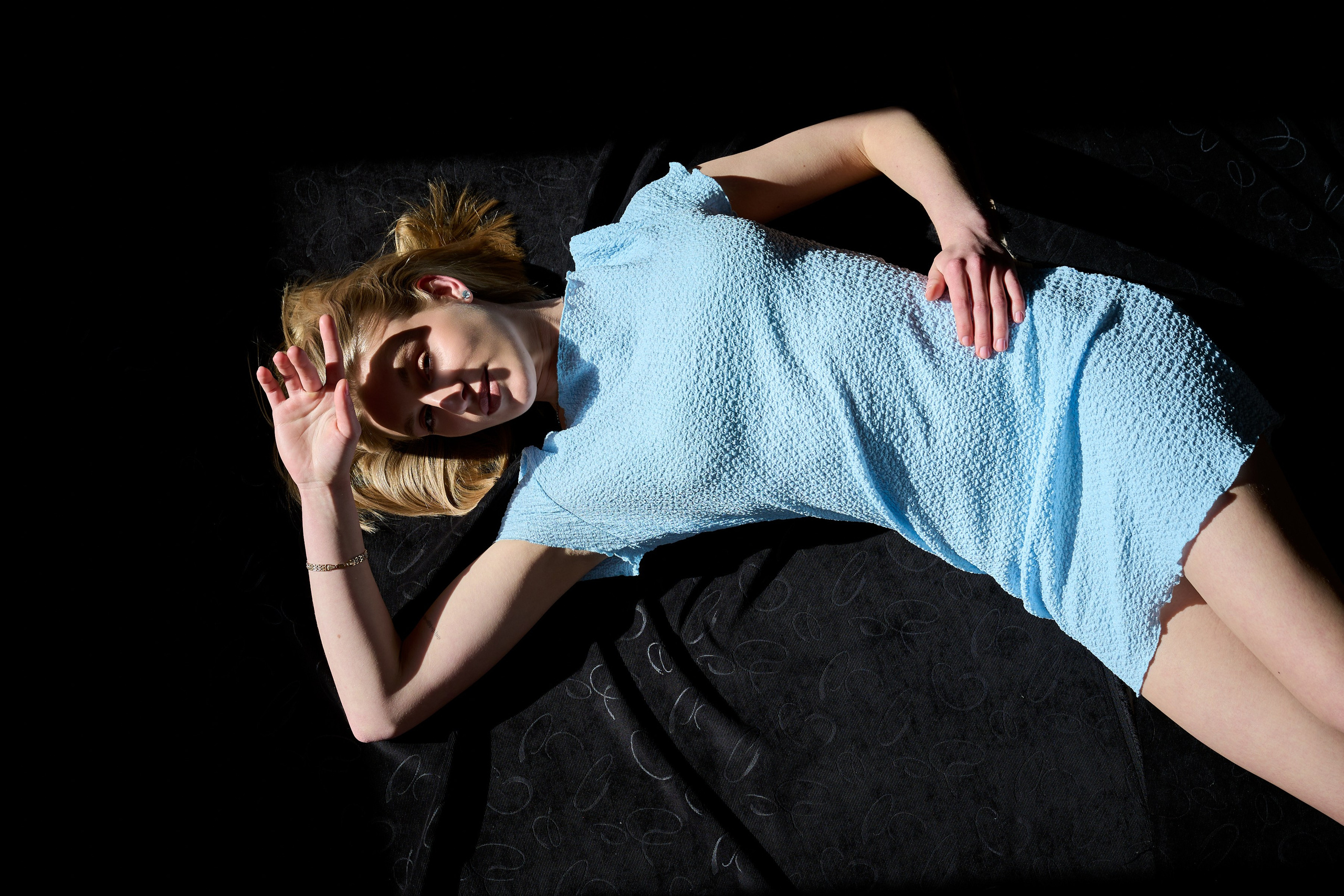 Алина — Тихая съемка. Тихая женская фотография — съёмка без ролей и позирования, где важнее состояние, чем образ