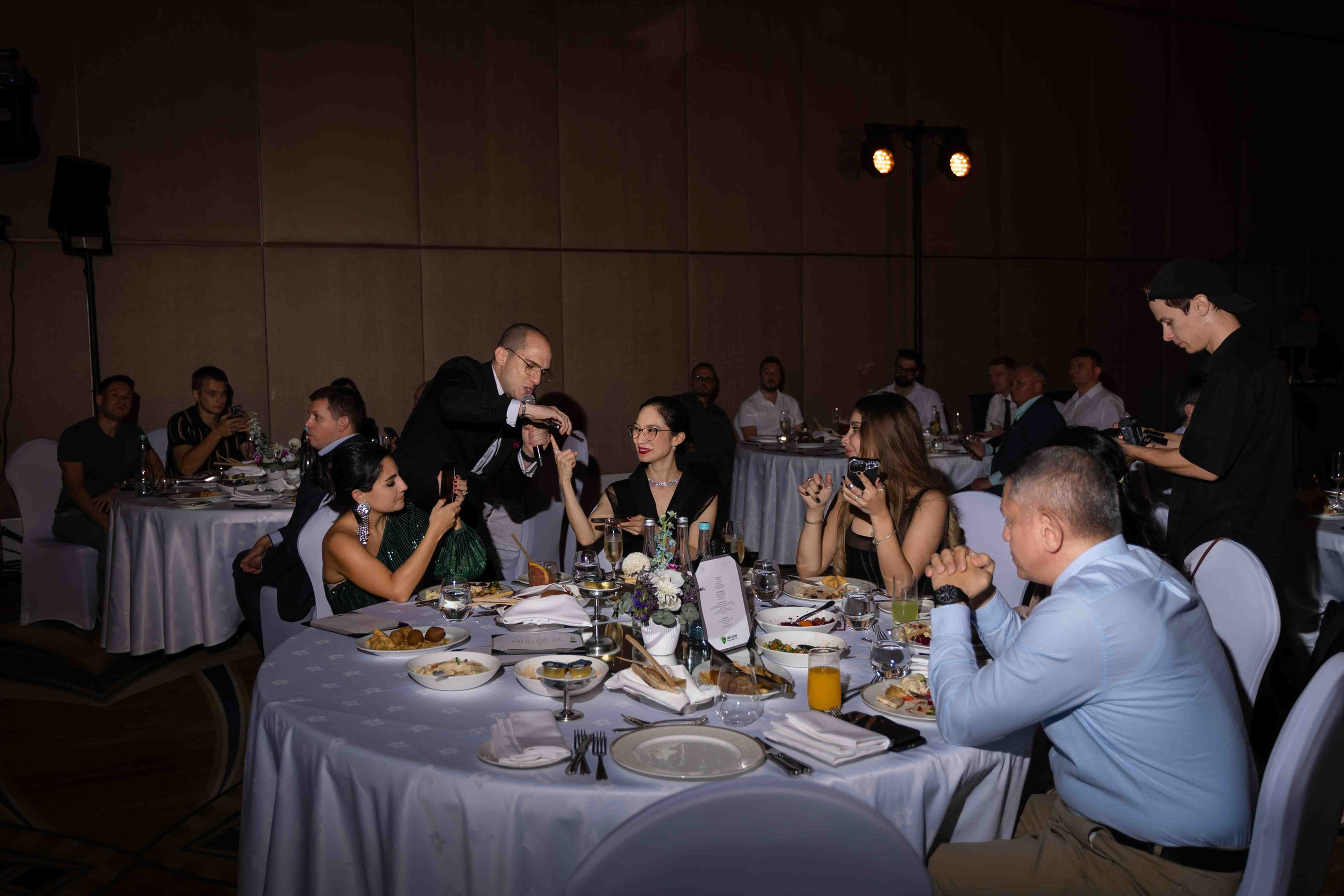 Новогодний корпоратив freedom management в St.Regis Abu Dhabi. Фотограф и видеограф в Москве и Абу Даби Мария Кулагина