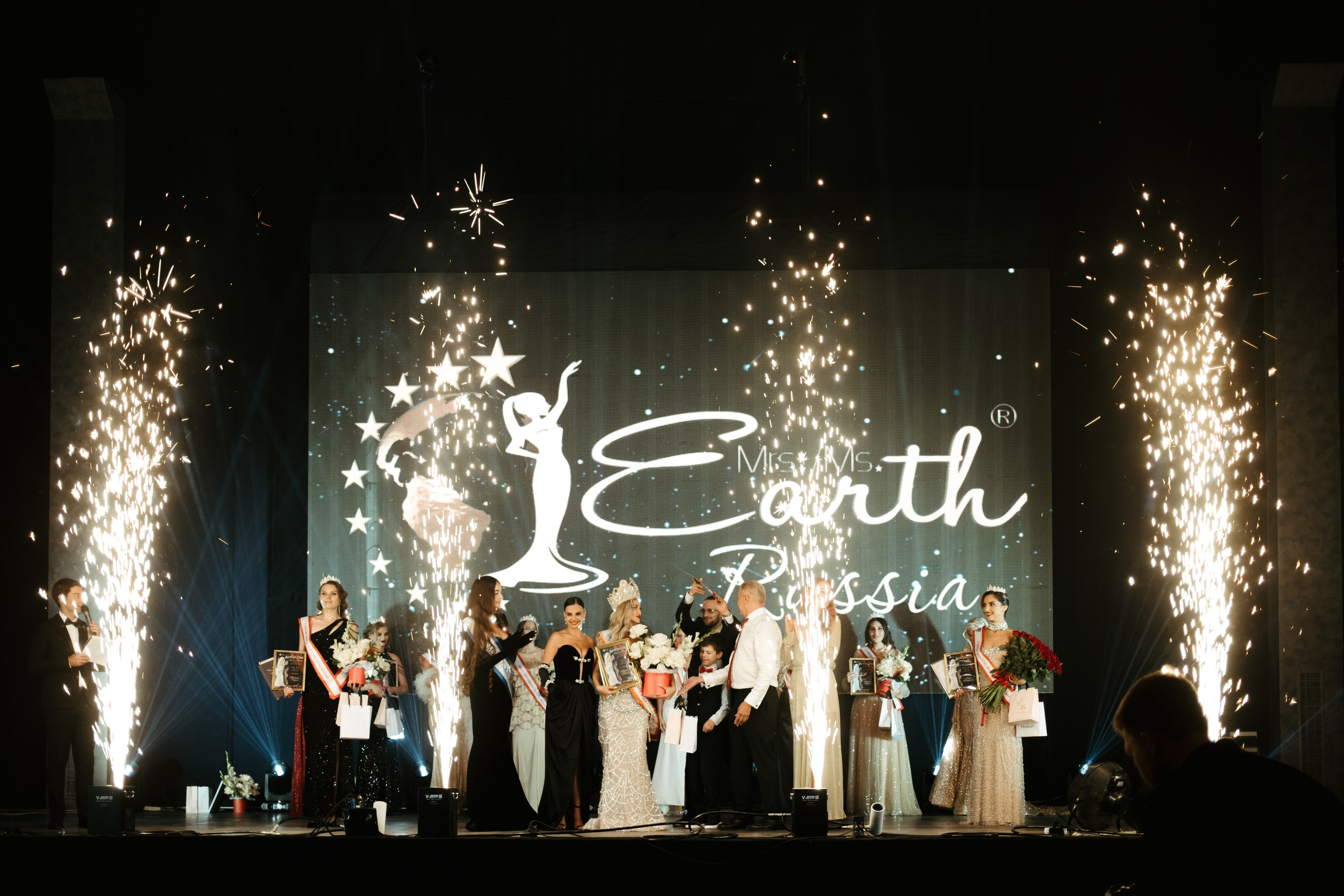Мисс и Миссис Россия Земли Краснодар 2025 программа. Свадебный и репортажной фотограф Денис Ожигин в Краснодаре и Краснодарском крае