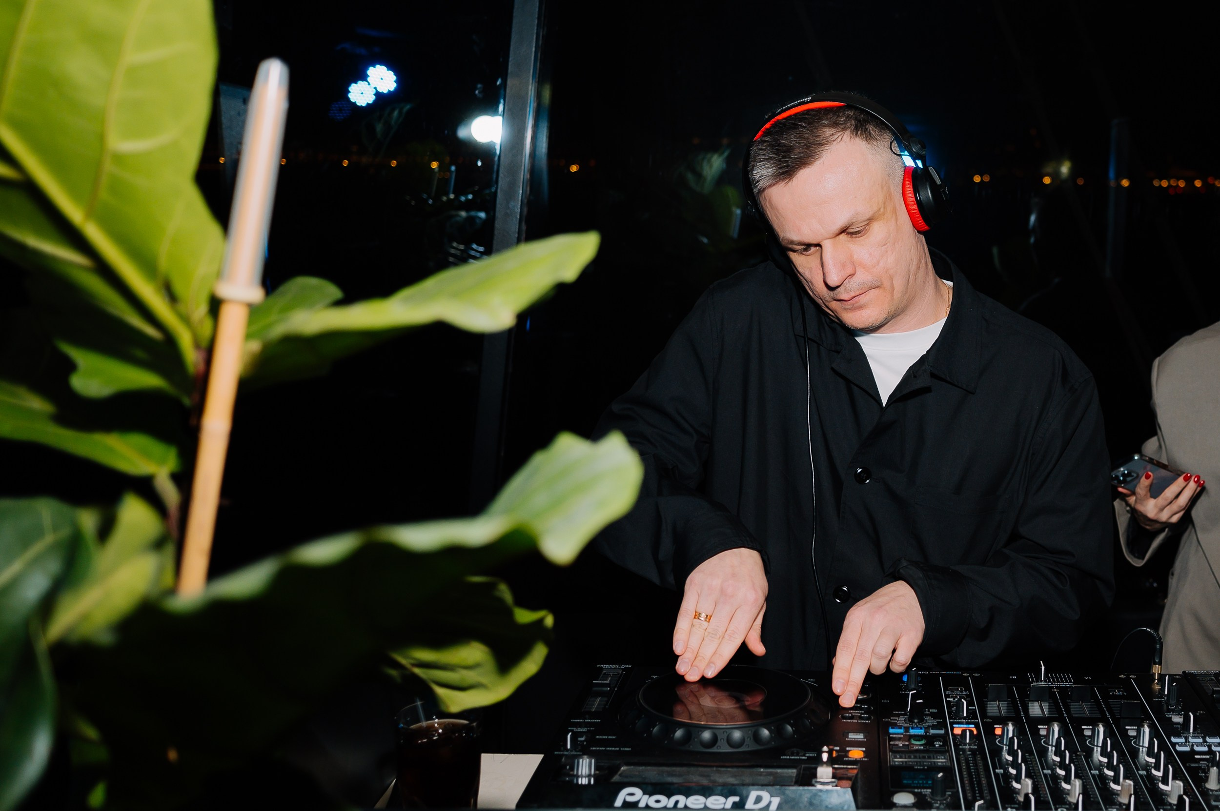 День Рождения DJ Андрей Вакуленко в Магадан. Коммерческий фотограф в Санкт-Петербурге Анна Кобзарь