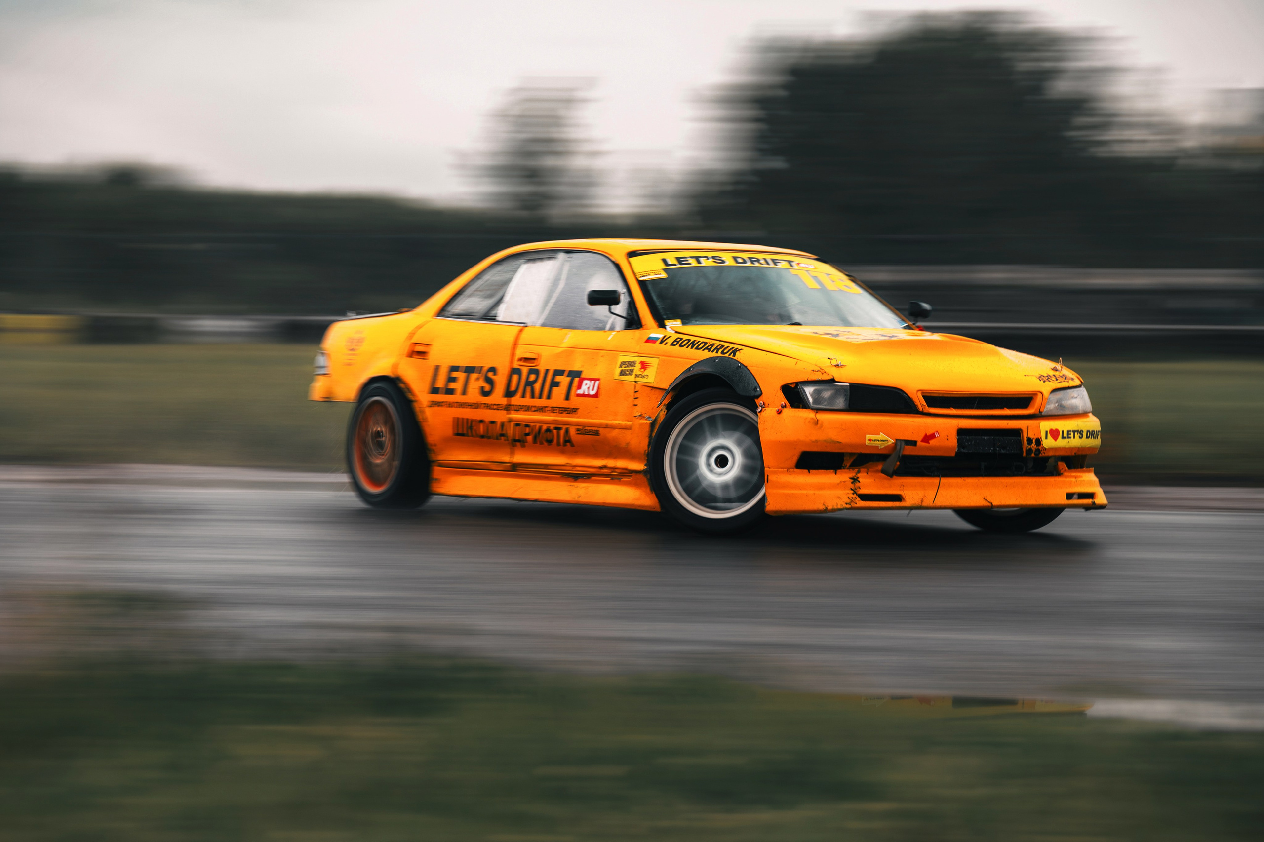 Фоторепортаж с «Больших Гонок» — дрифт, драг, звук