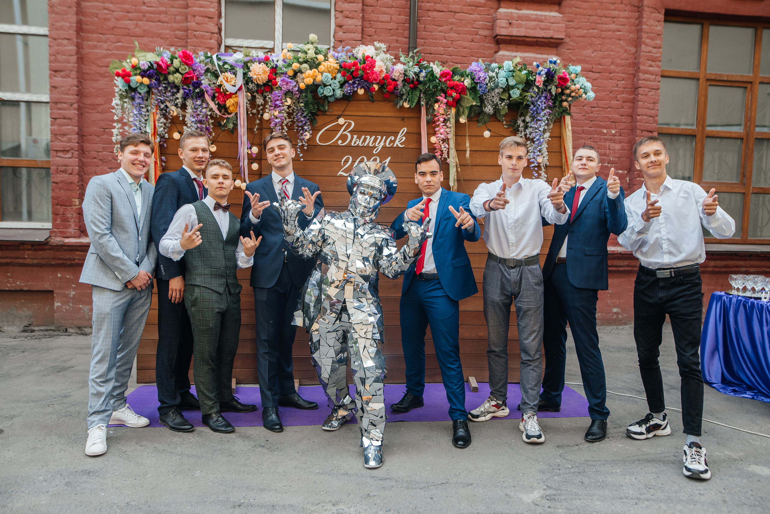 Выпускной Школа 82. Свадебный фотограф Елена Рякина