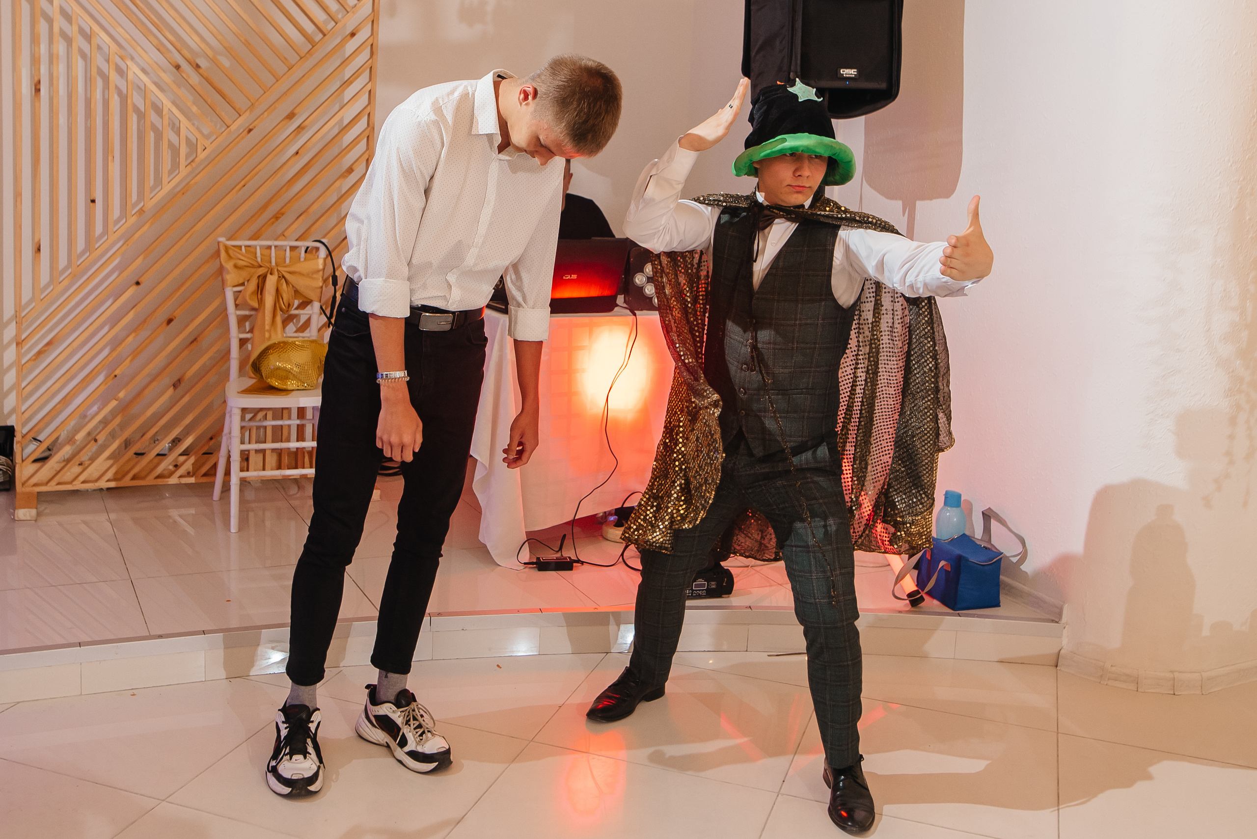 Выпускной Школа 82. Свадебный фотограф Елена Рякина