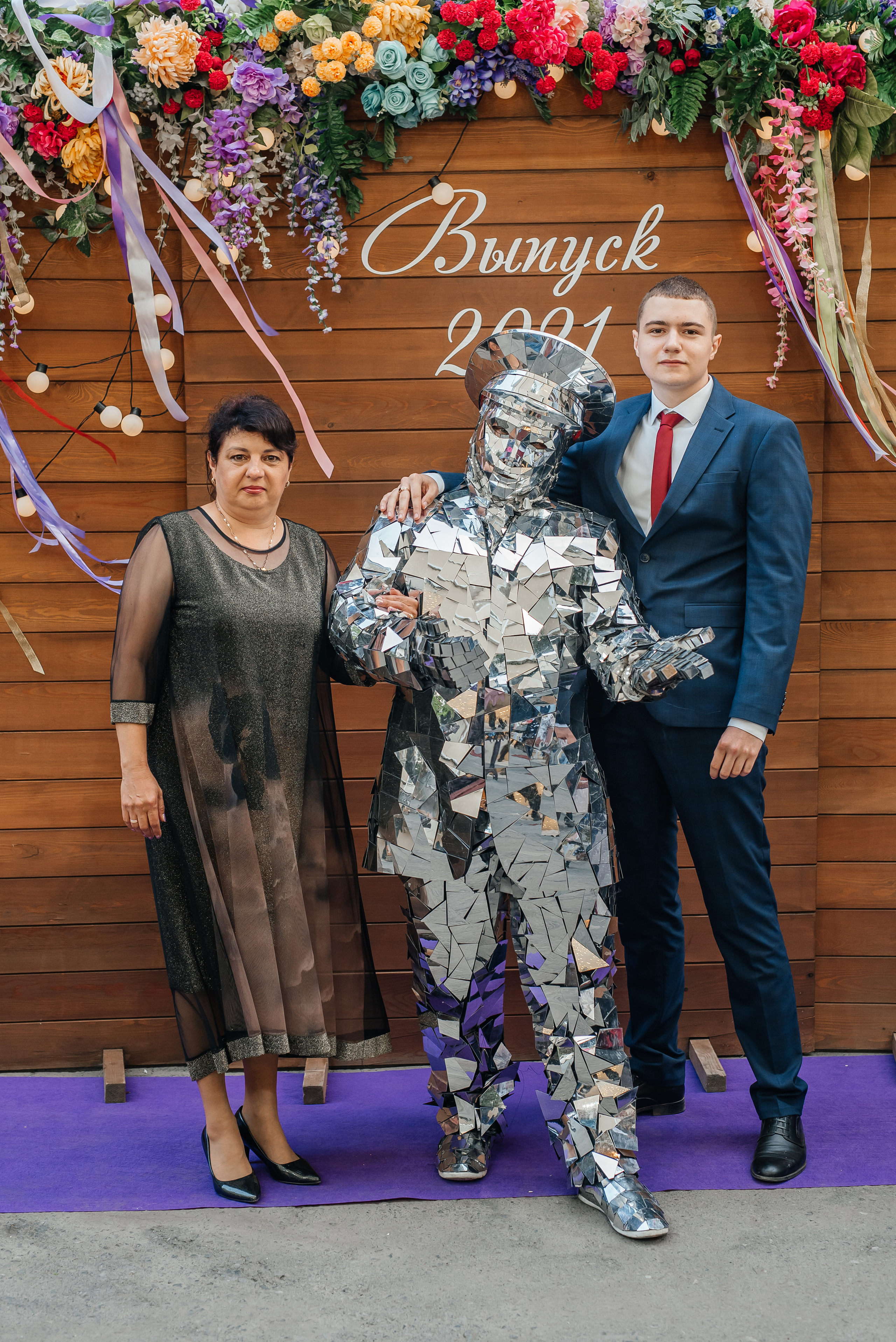 Выпускной Школа 82. Свадебный фотограф Елена Рякина