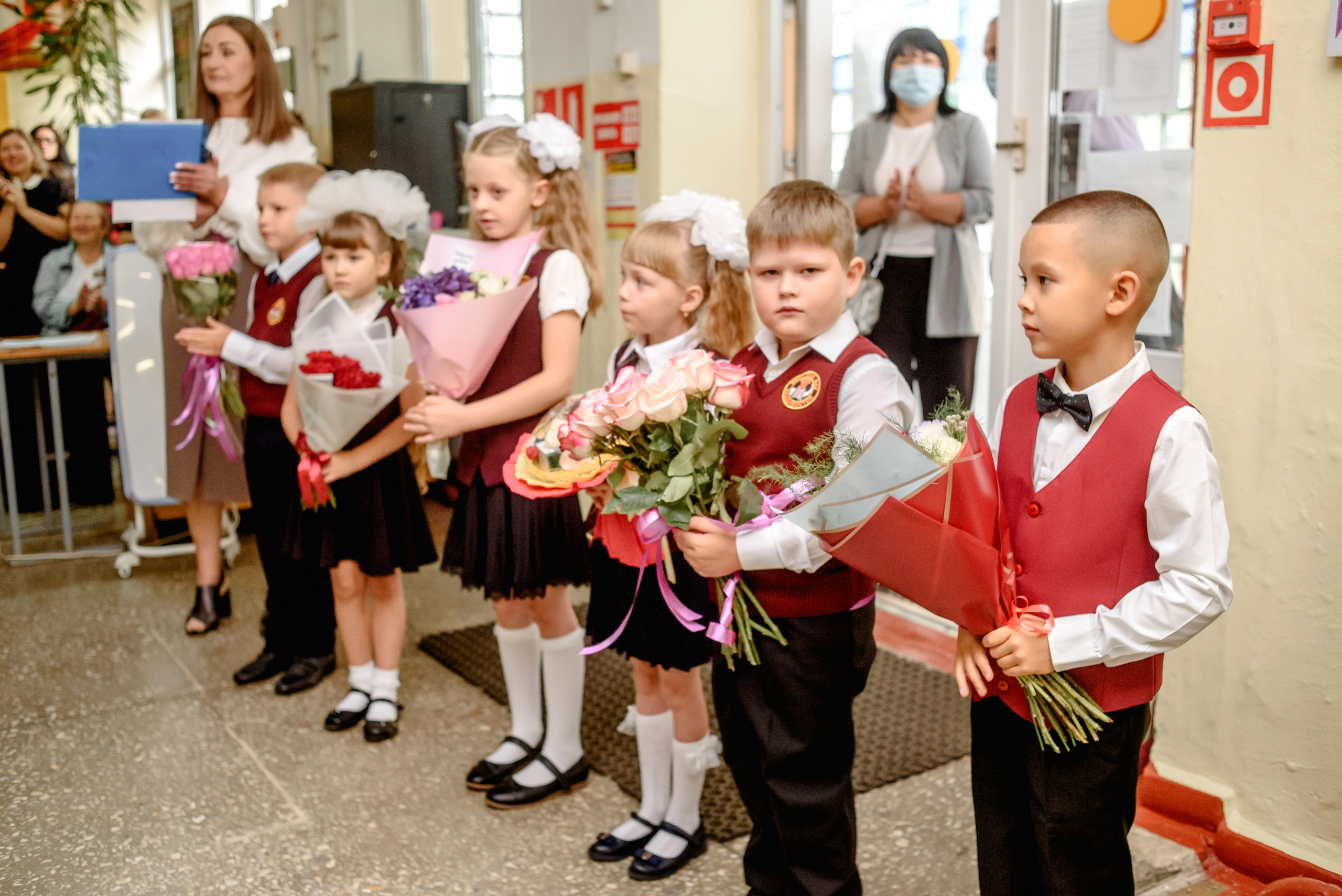 1 сентября Школа 57. Свадебный фотограф Елена Рякина