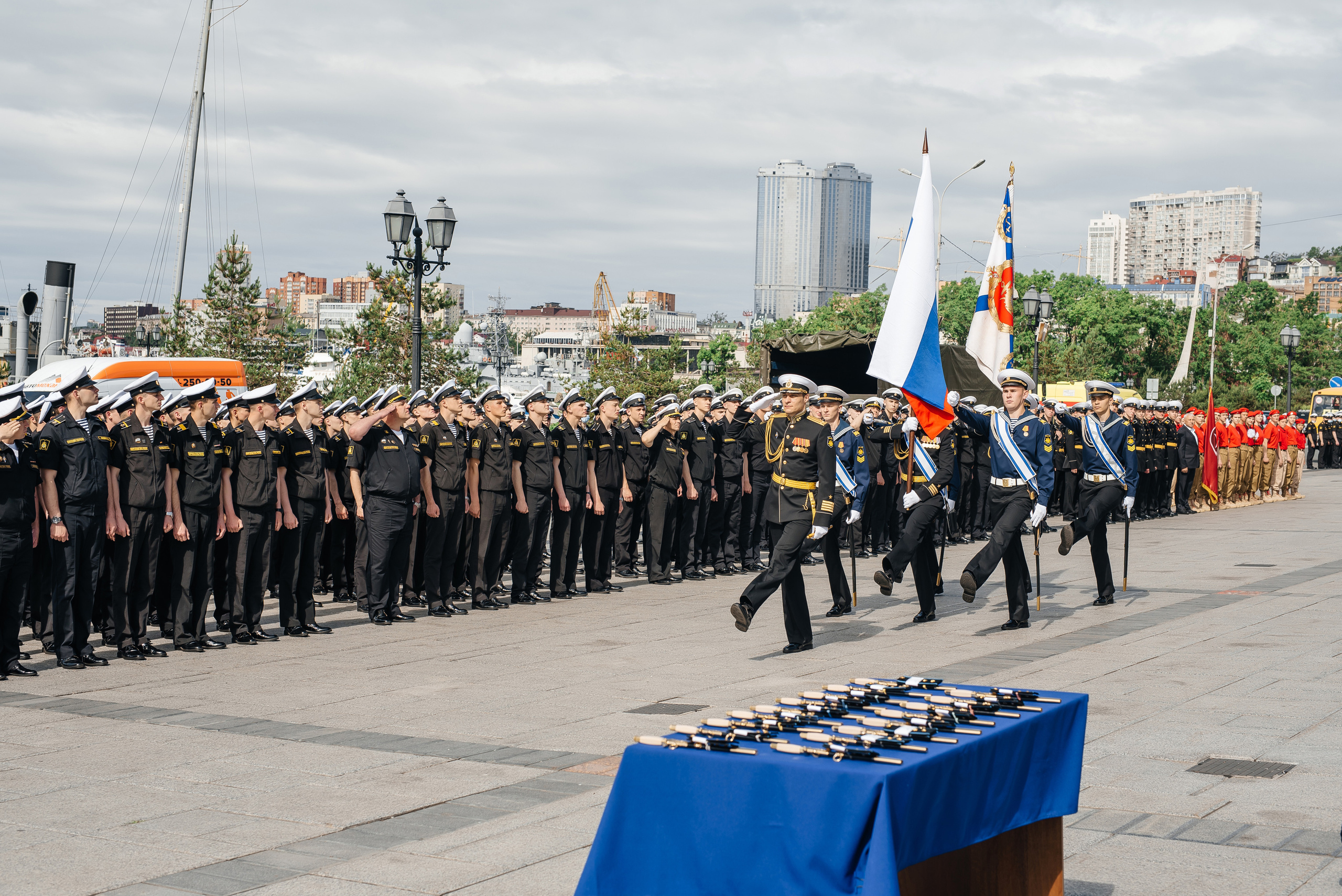 Выпускной ДВИМУ. Свадебный фотограф Елена Рякина