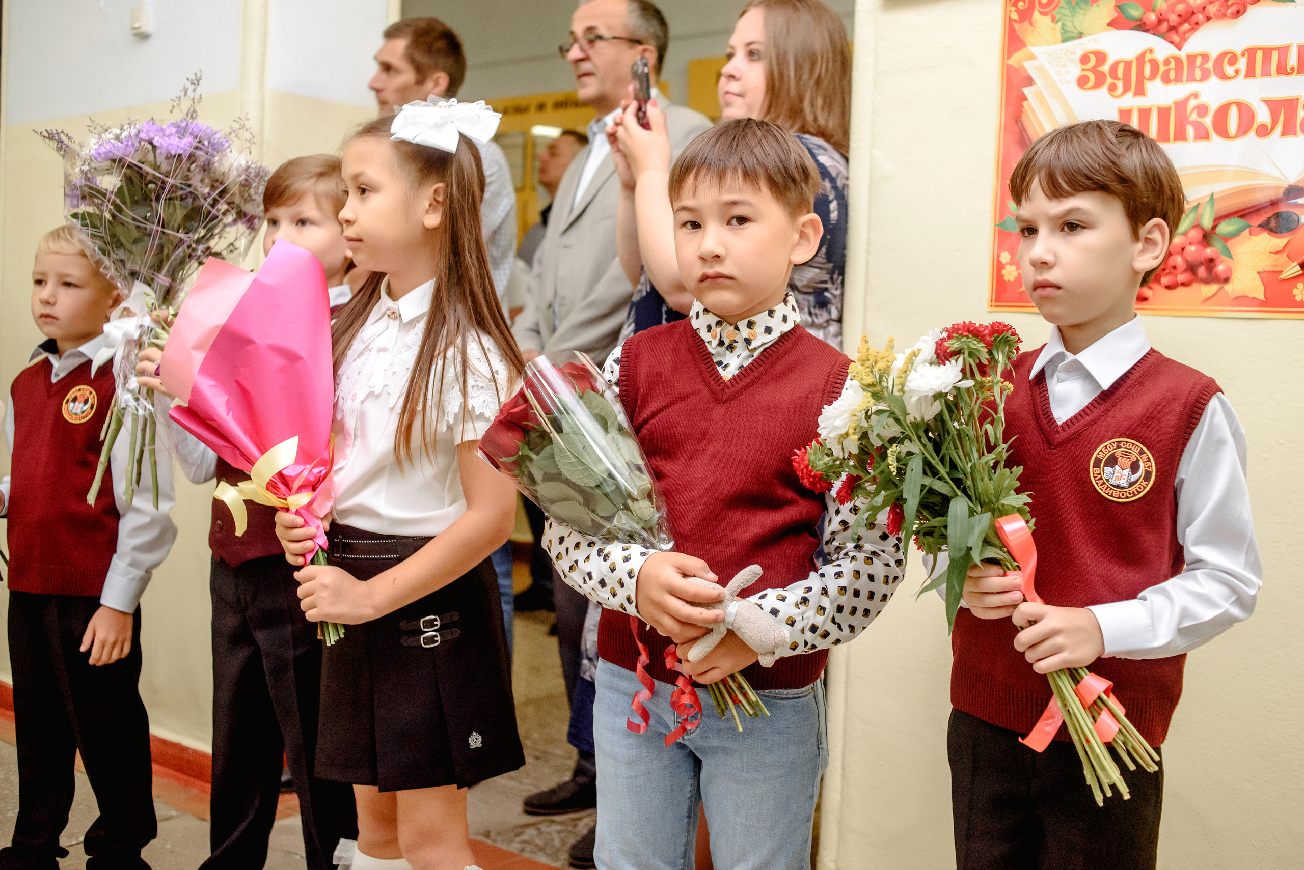 1 сентября Школа 57. Свадебный фотограф Елена Рякина
