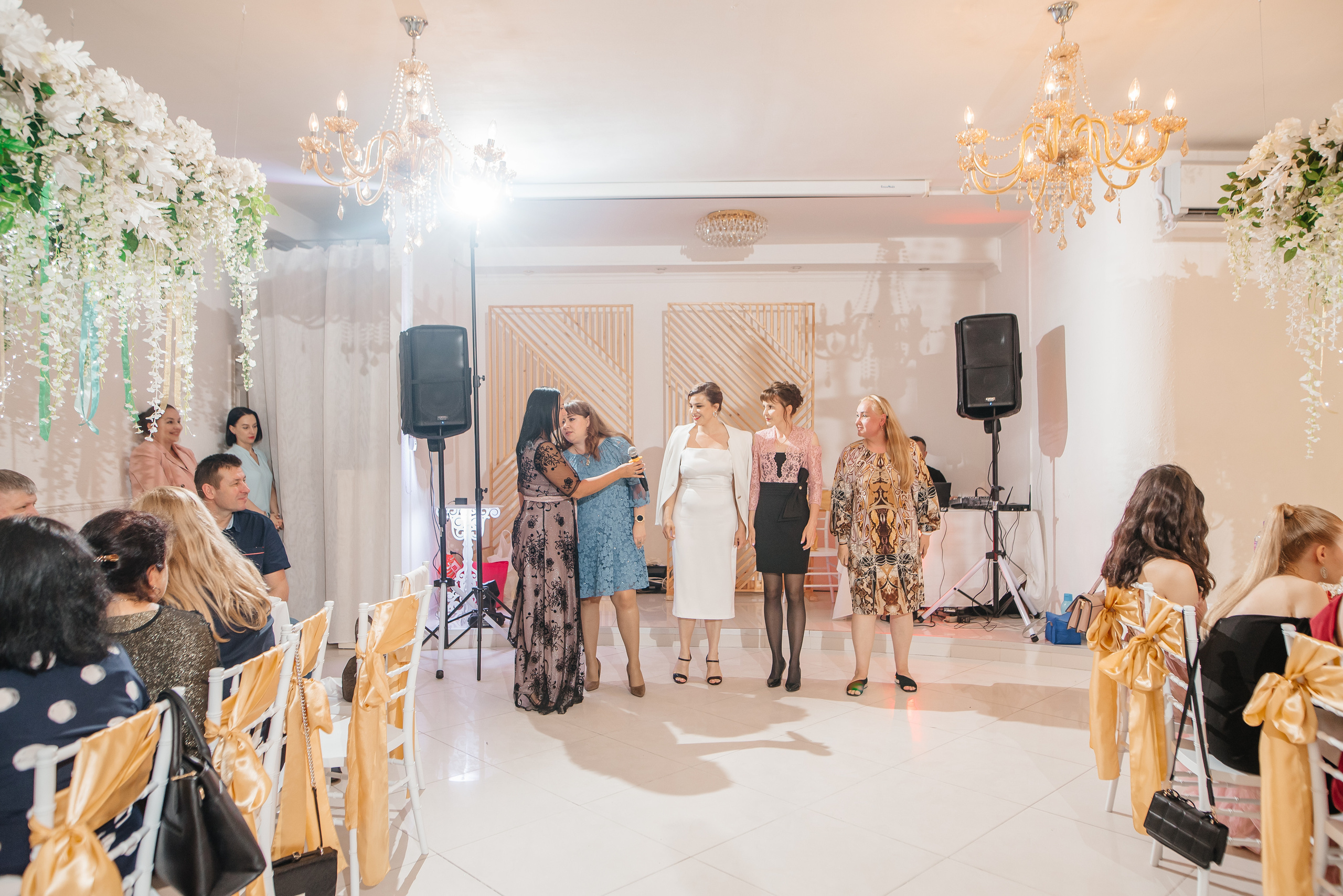 Выпускной Школа 82. Свадебный фотограф Елена Рякина