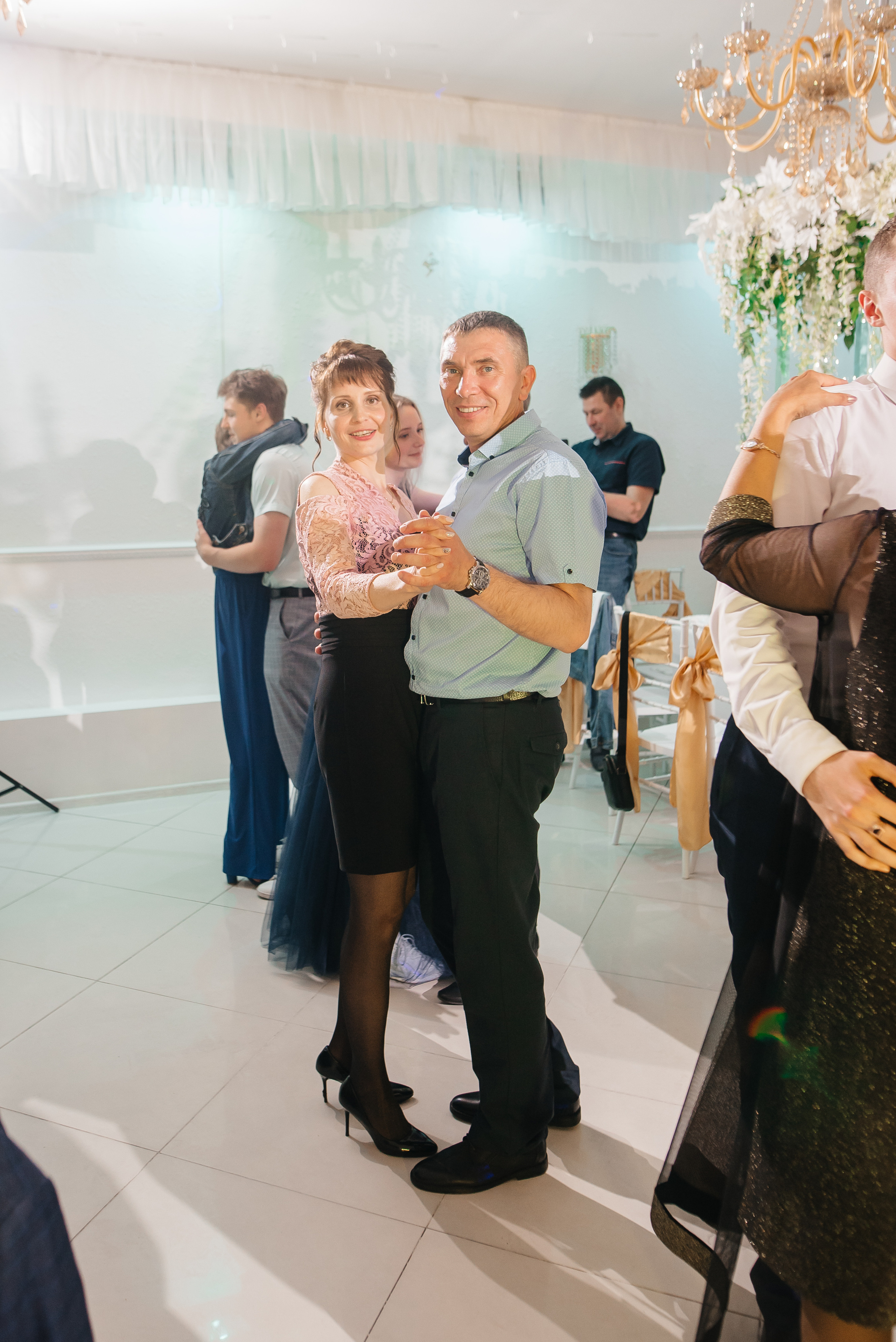 Выпускной Школа 82. Свадебный фотограф Елена Рякина