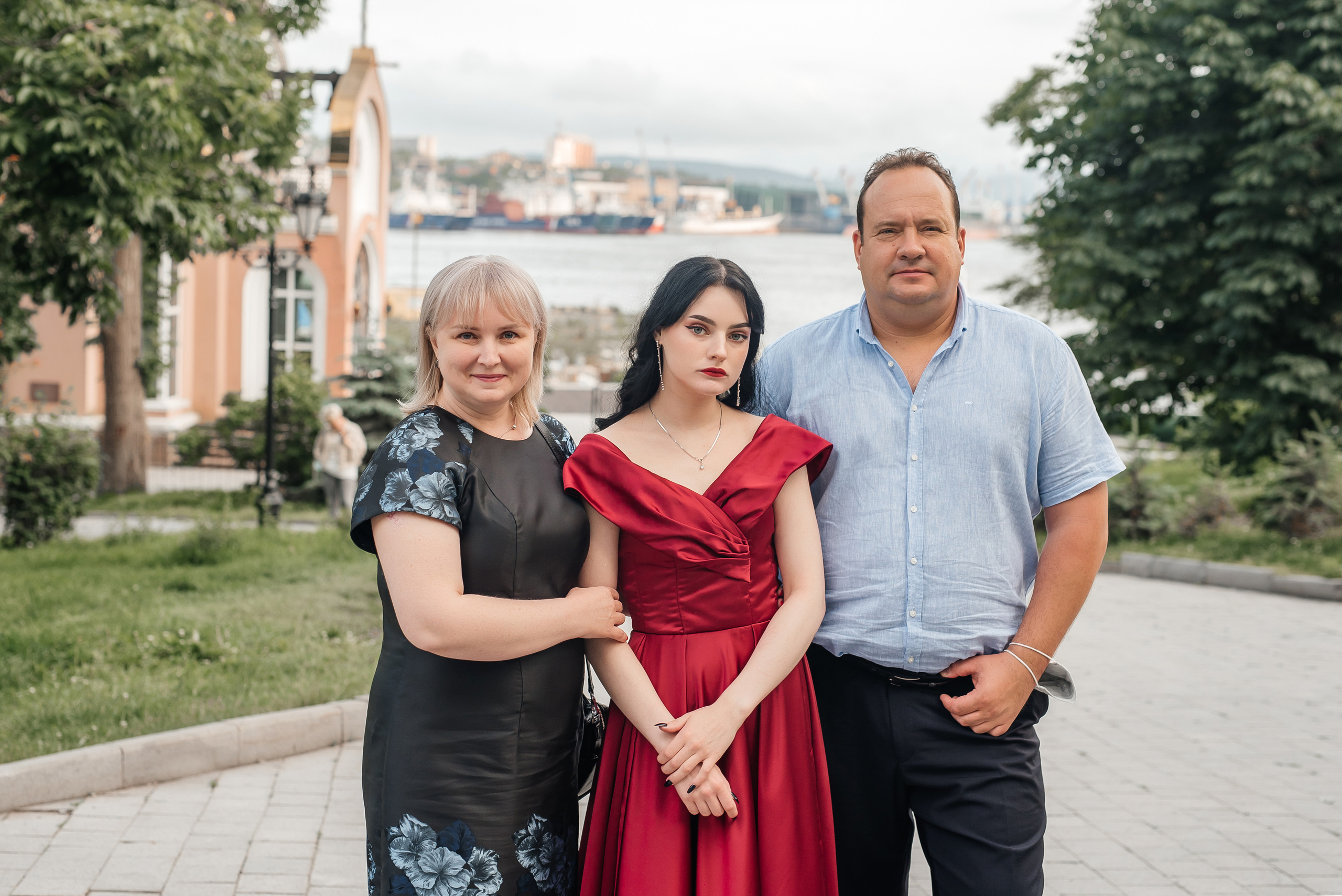 Выпускной Школа 82. Свадебный фотограф Елена Рякина