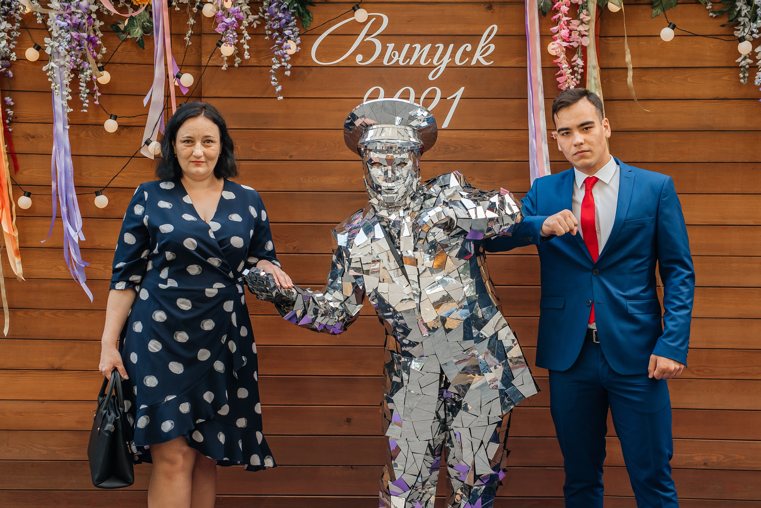 Выпускной Школа 82. Свадебный фотограф Елена Рякина