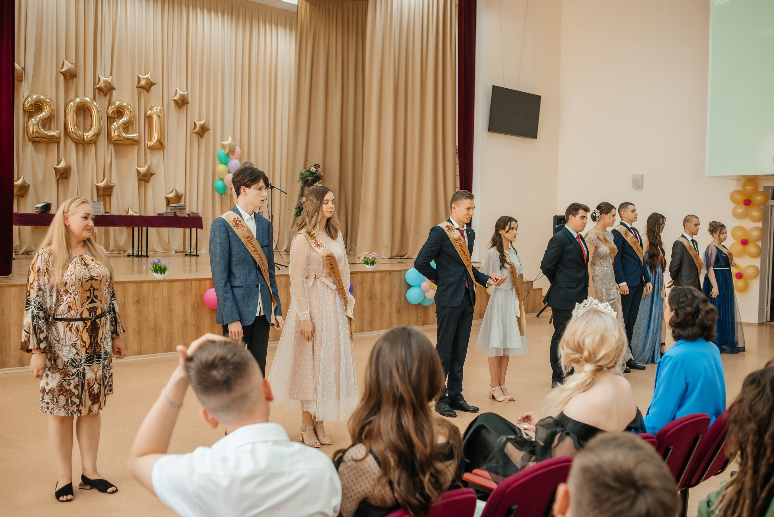 Выпускной Школа 82. Свадебный фотограф Елена Рякина