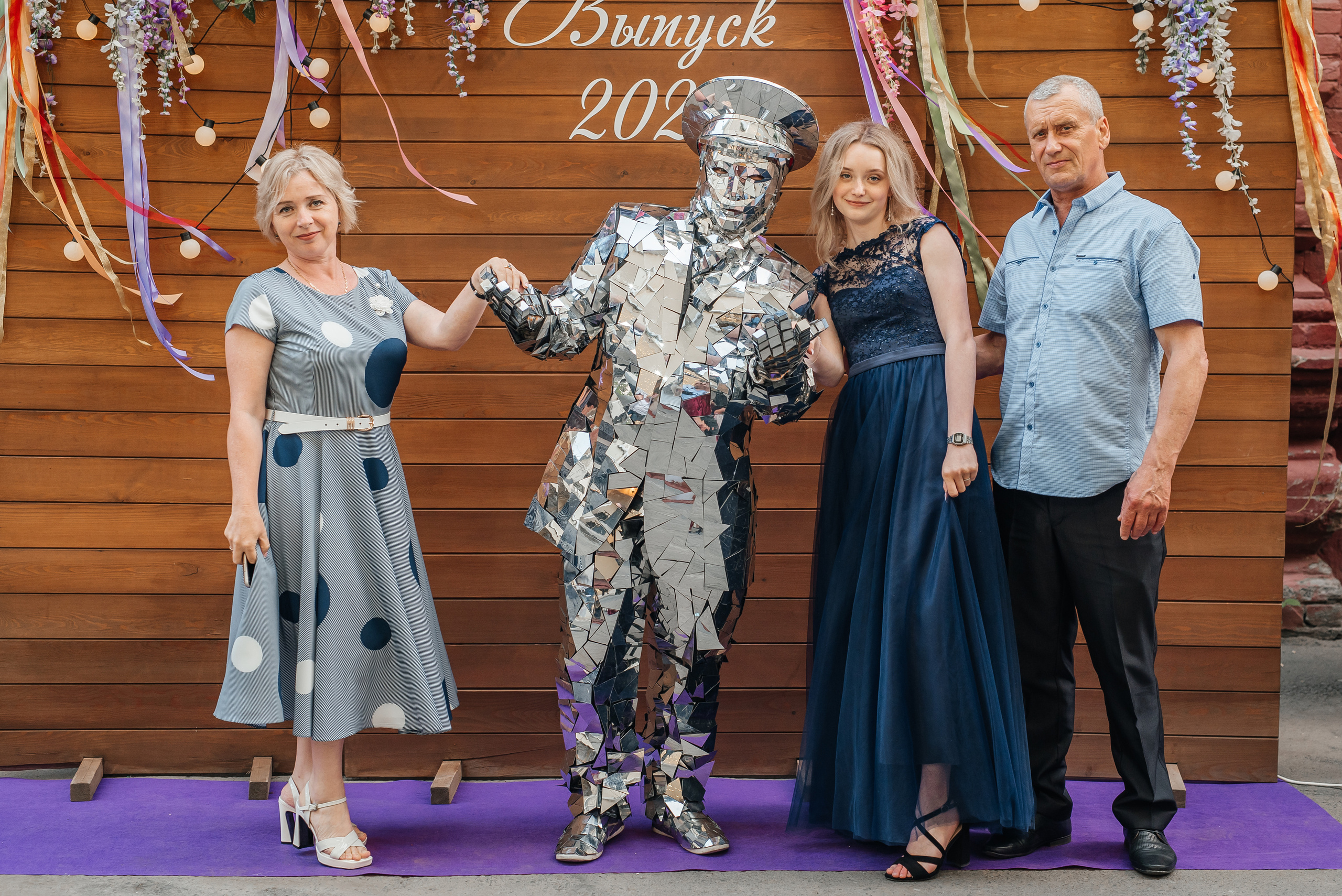 Выпускной Школа 82. Свадебный фотограф Елена Рякина