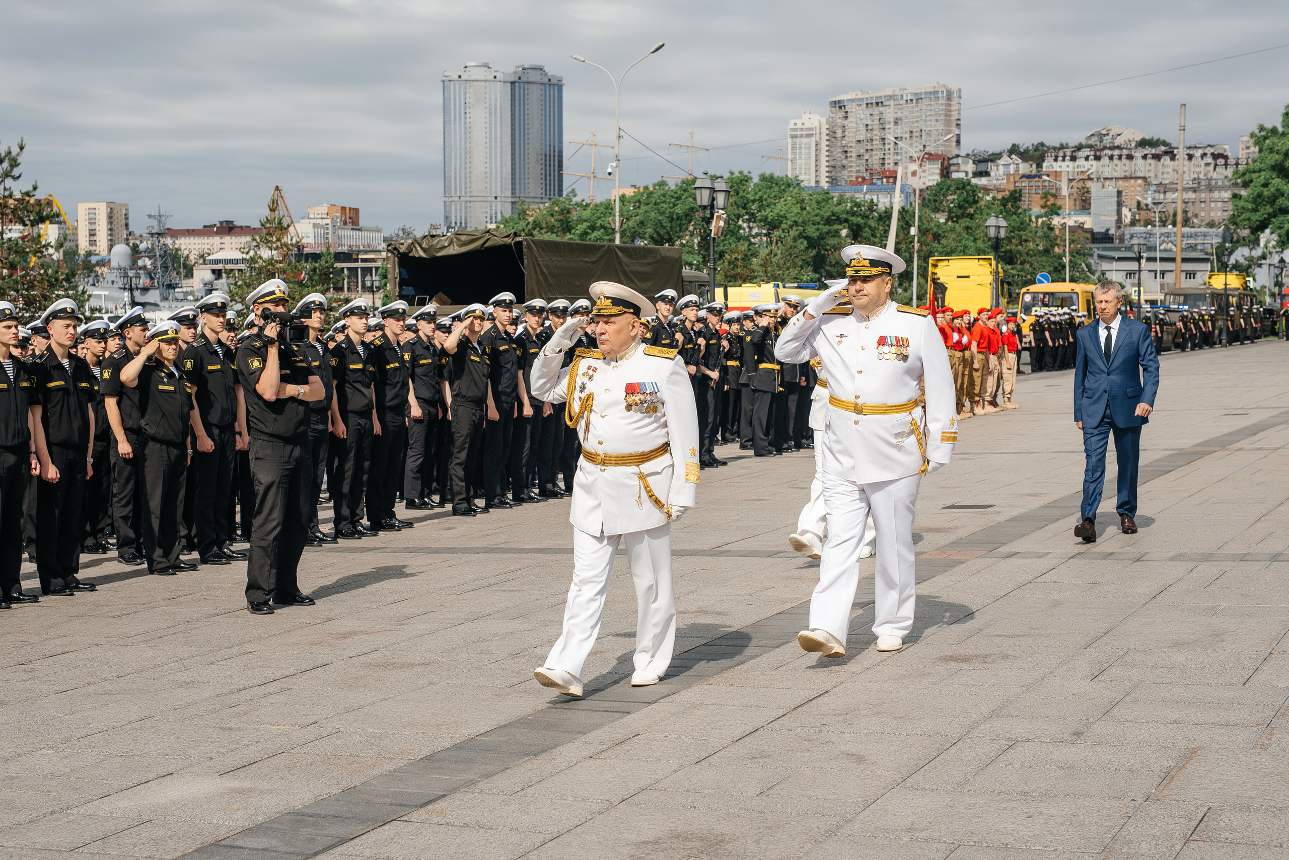 Выпускной ДВИМУ. Свадебный фотограф Елена Рякина