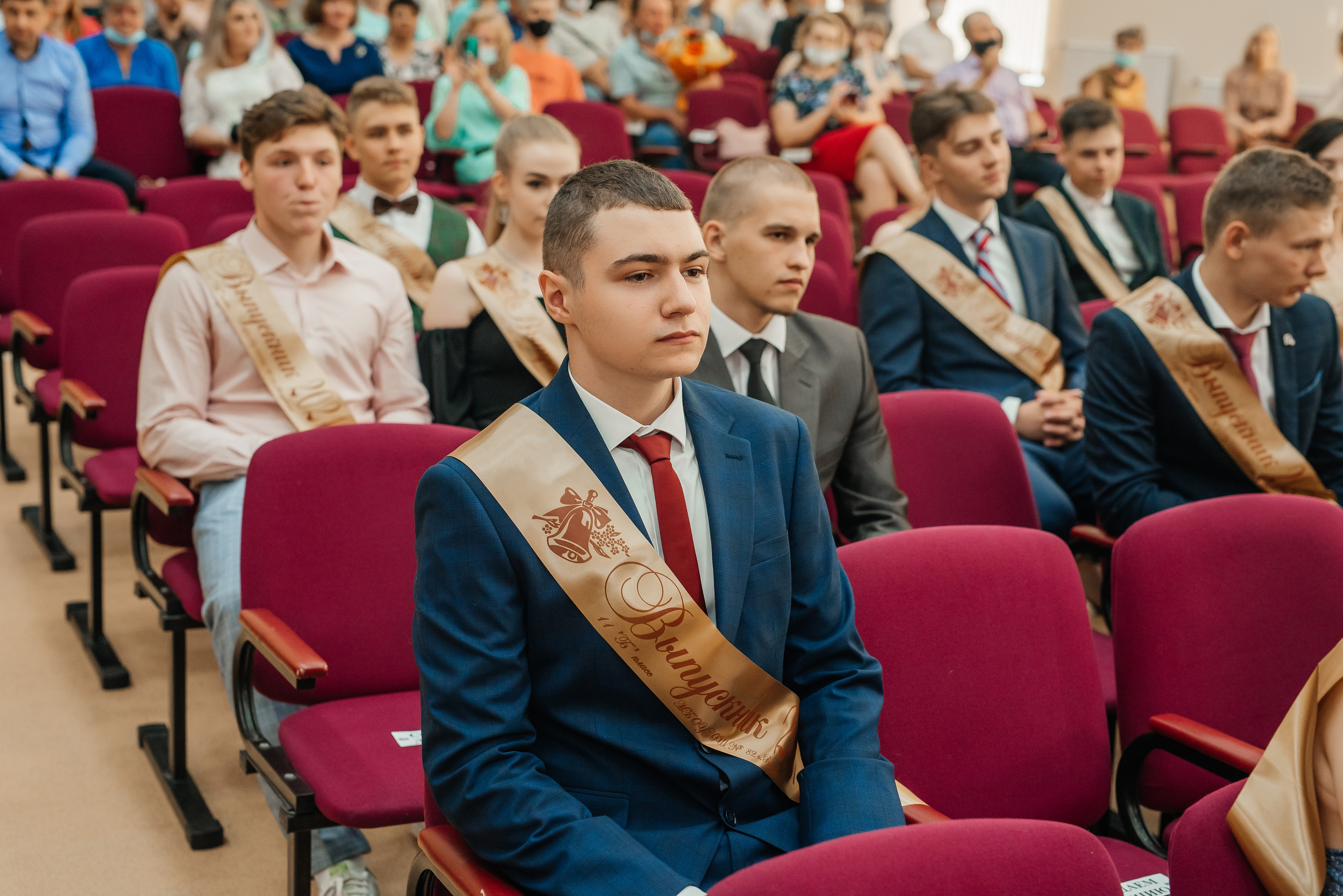 Выпускной Школа 82. Свадебный фотограф Елена Рякина