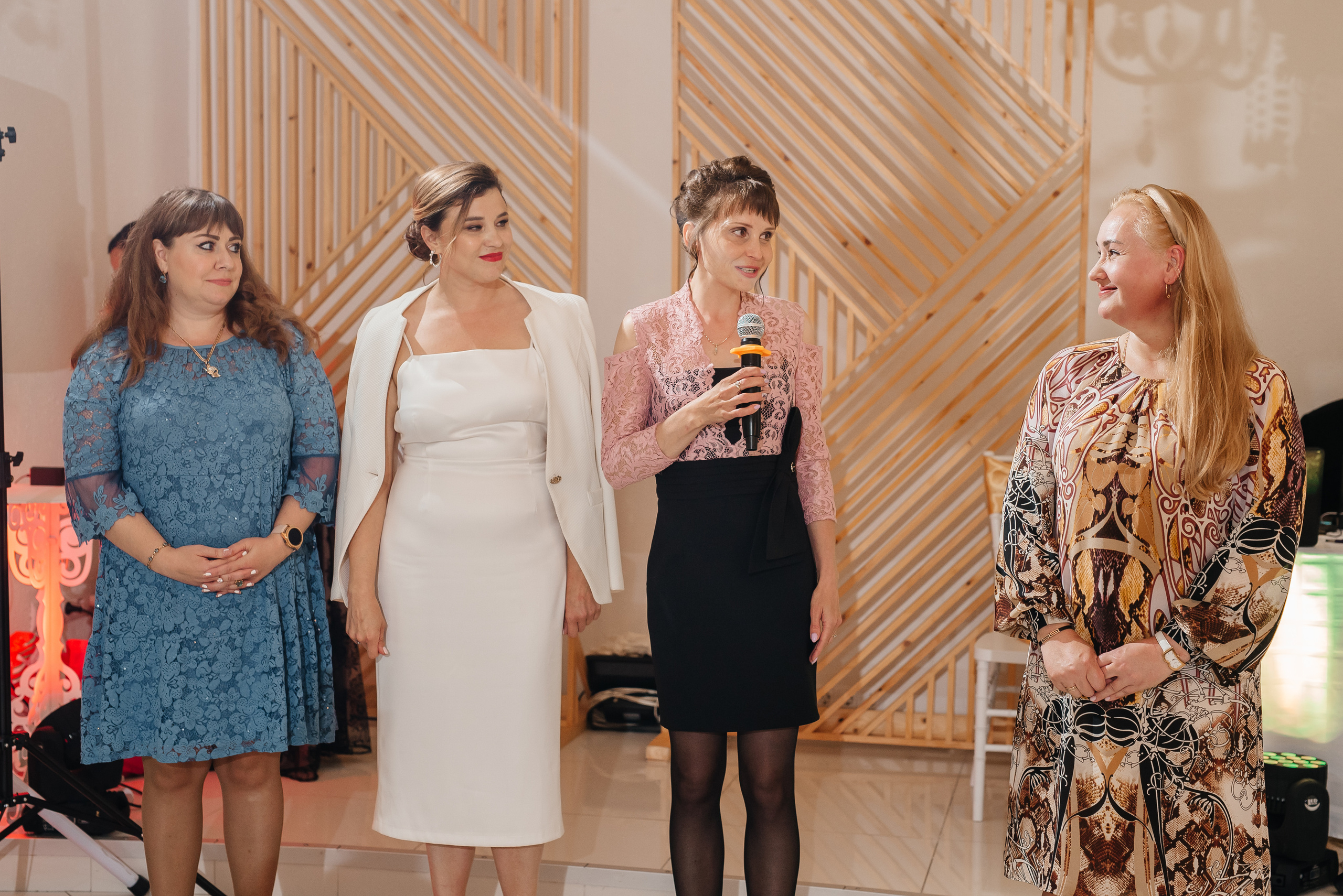 Выпускной Школа 82. Свадебный фотограф Елена Рякина