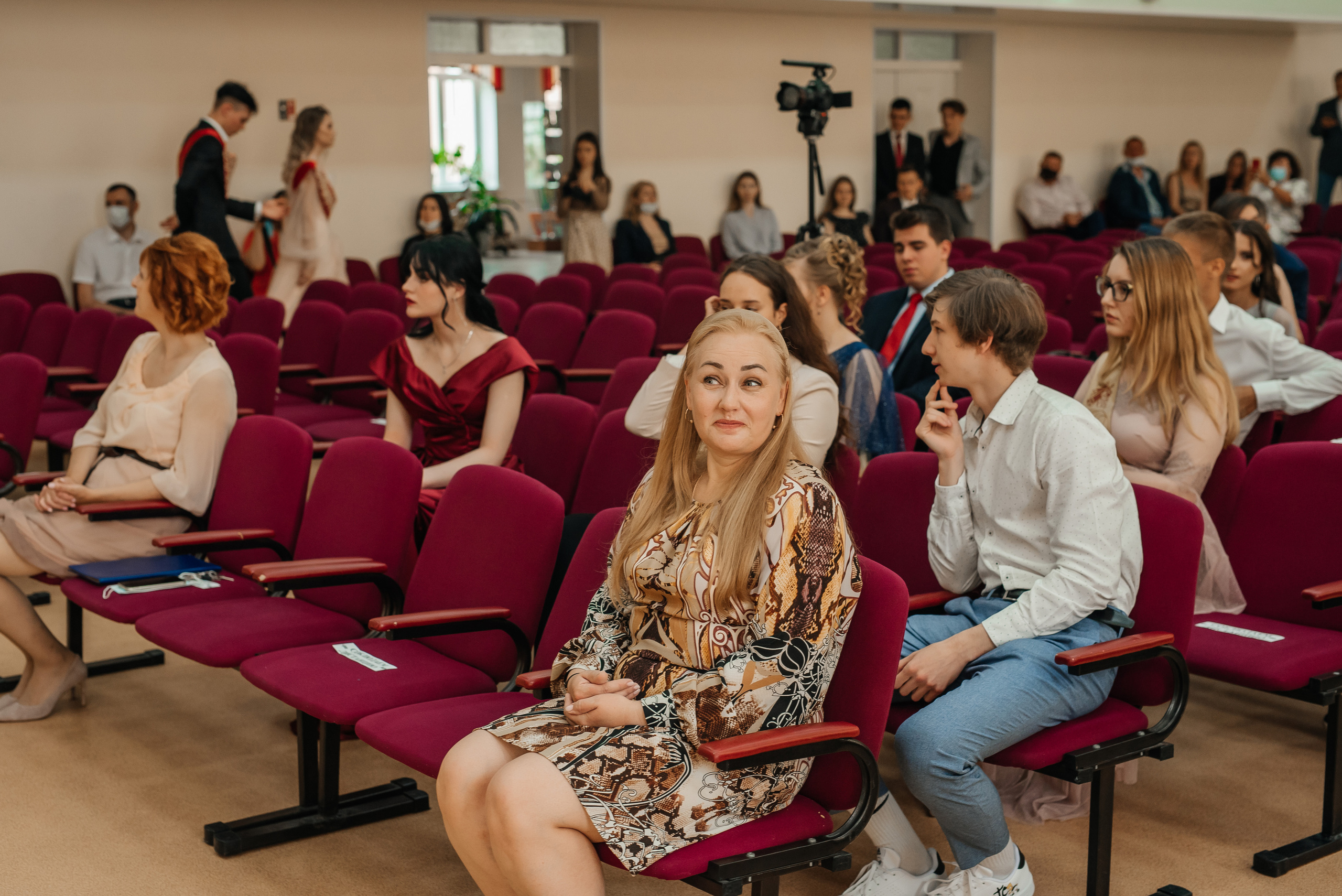 Выпускной Школа 82. Свадебный фотограф Елена Рякина