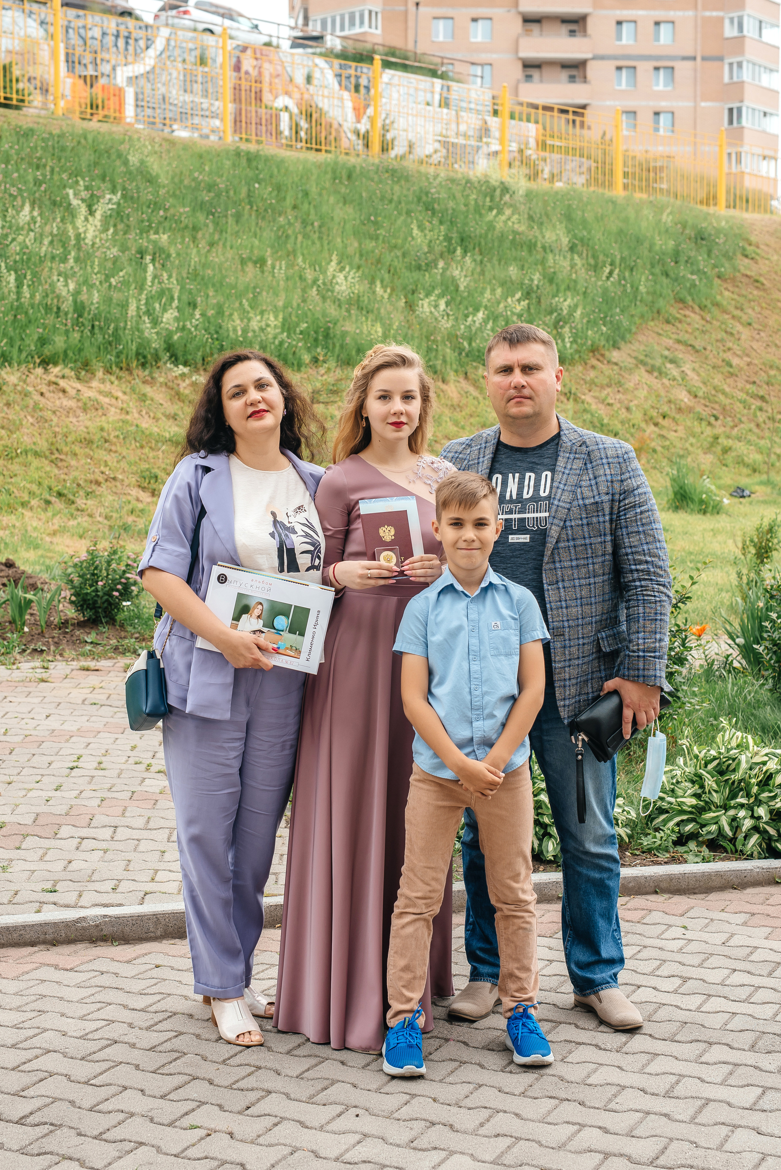 Выпускной Школа 82. Свадебный фотограф Елена Рякина