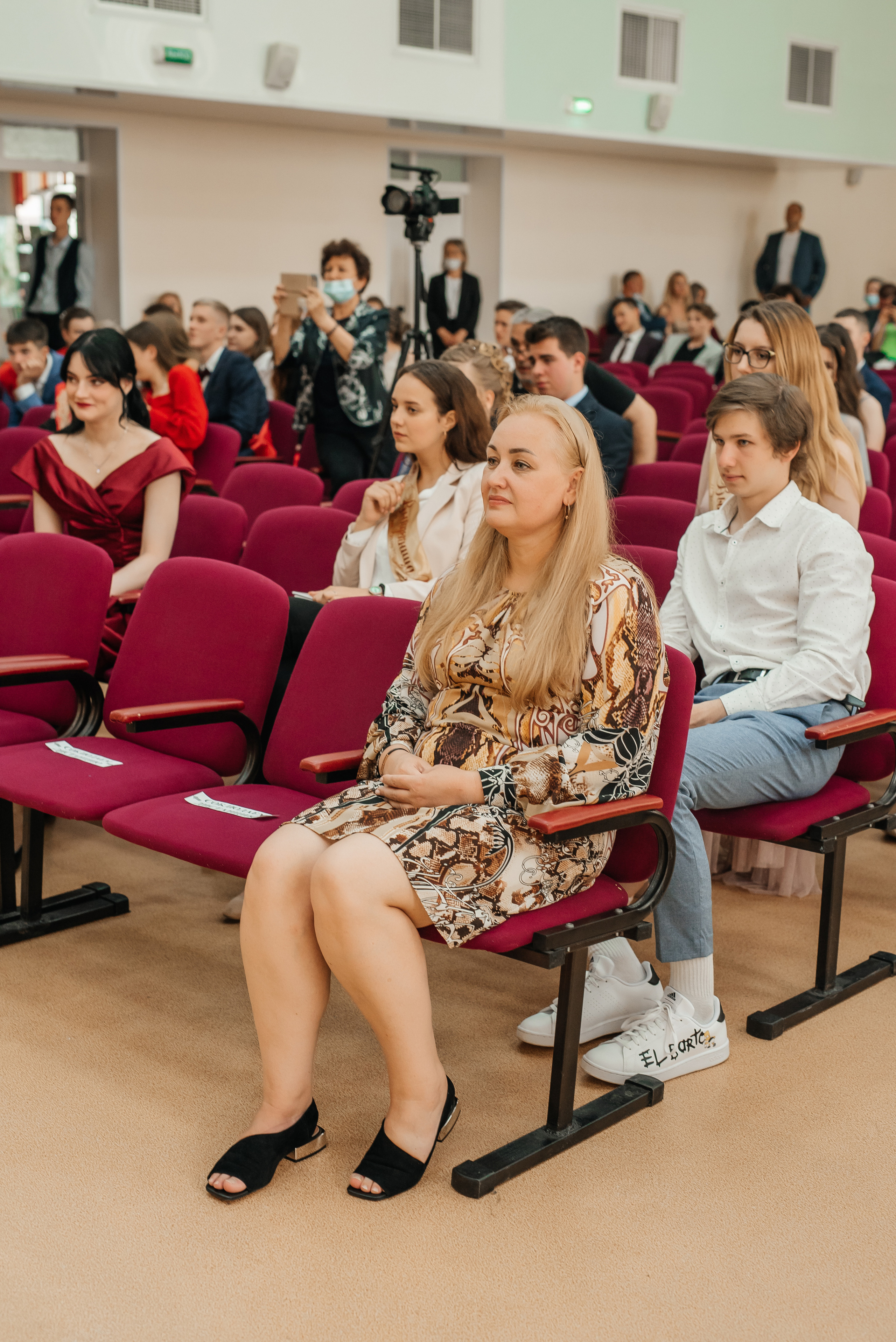 Выпускной Школа 82. Свадебный фотограф Елена Рякина