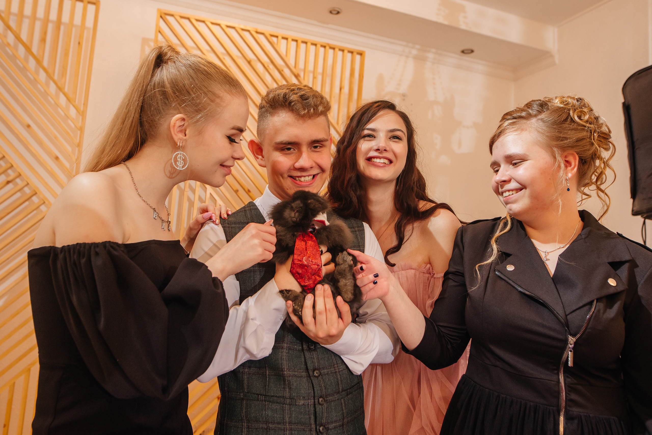 Выпускной Школа 82. Свадебный фотограф Елена Рякина