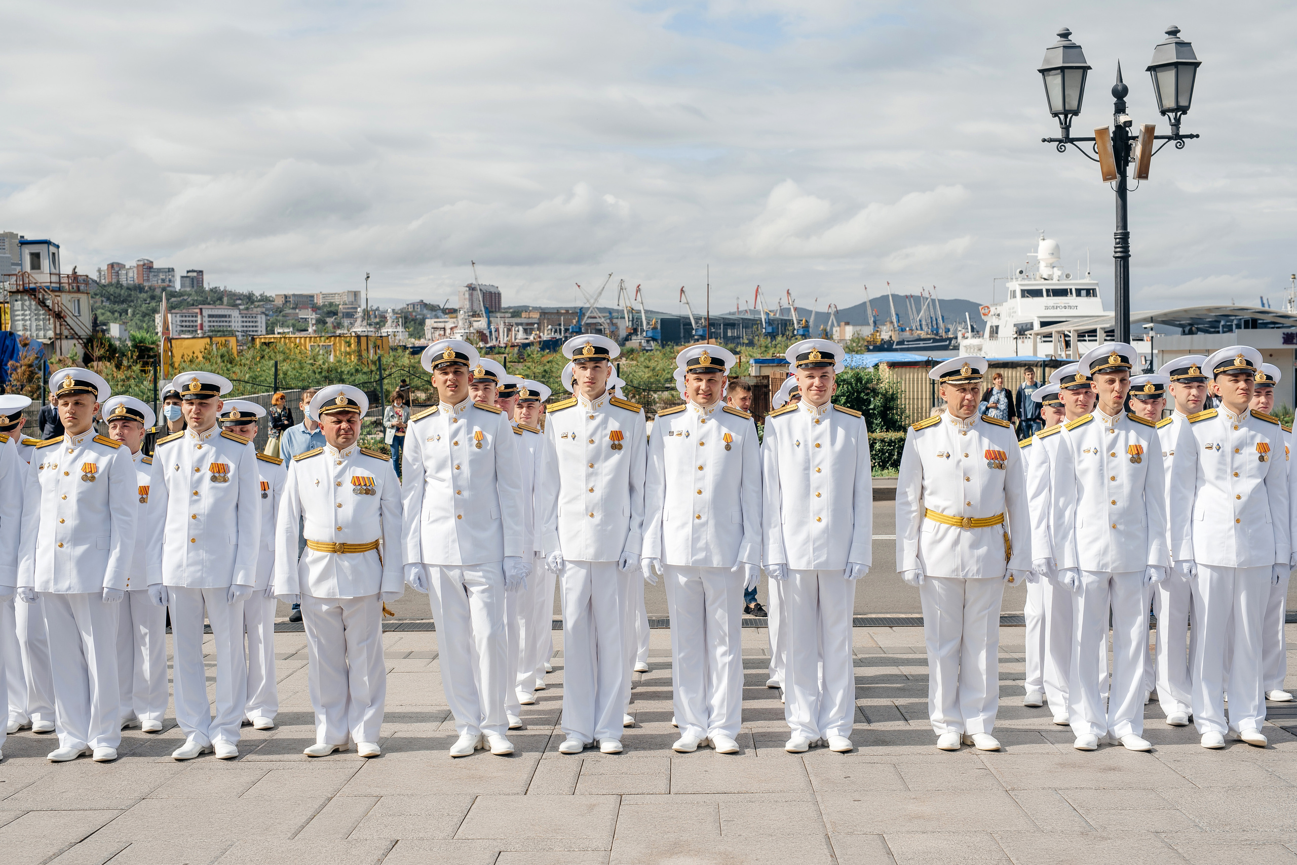 Выпускной ДВИМУ. Свадебный фотограф Елена Рякина