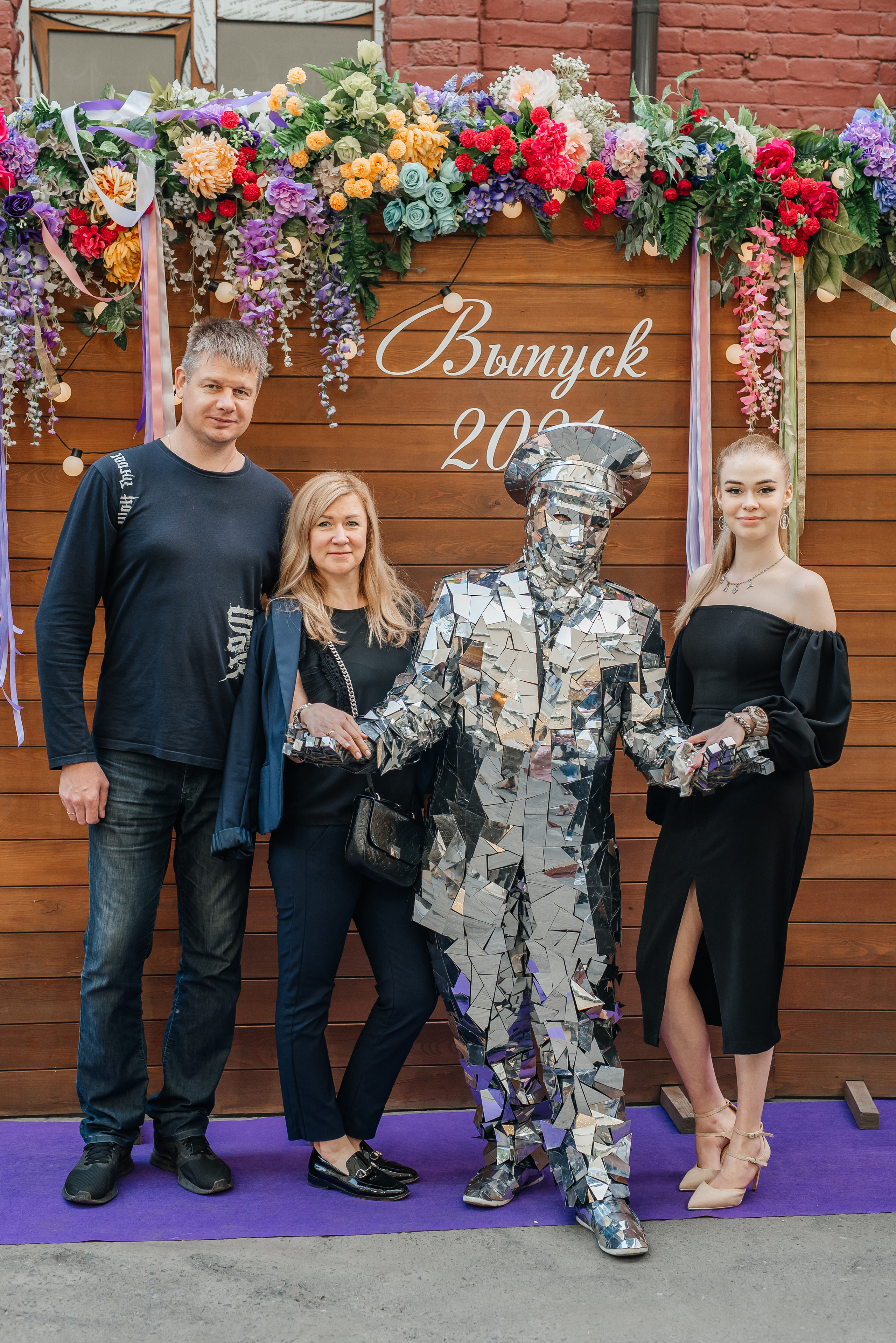 Выпускной Школа 82. Свадебный фотограф Елена Рякина