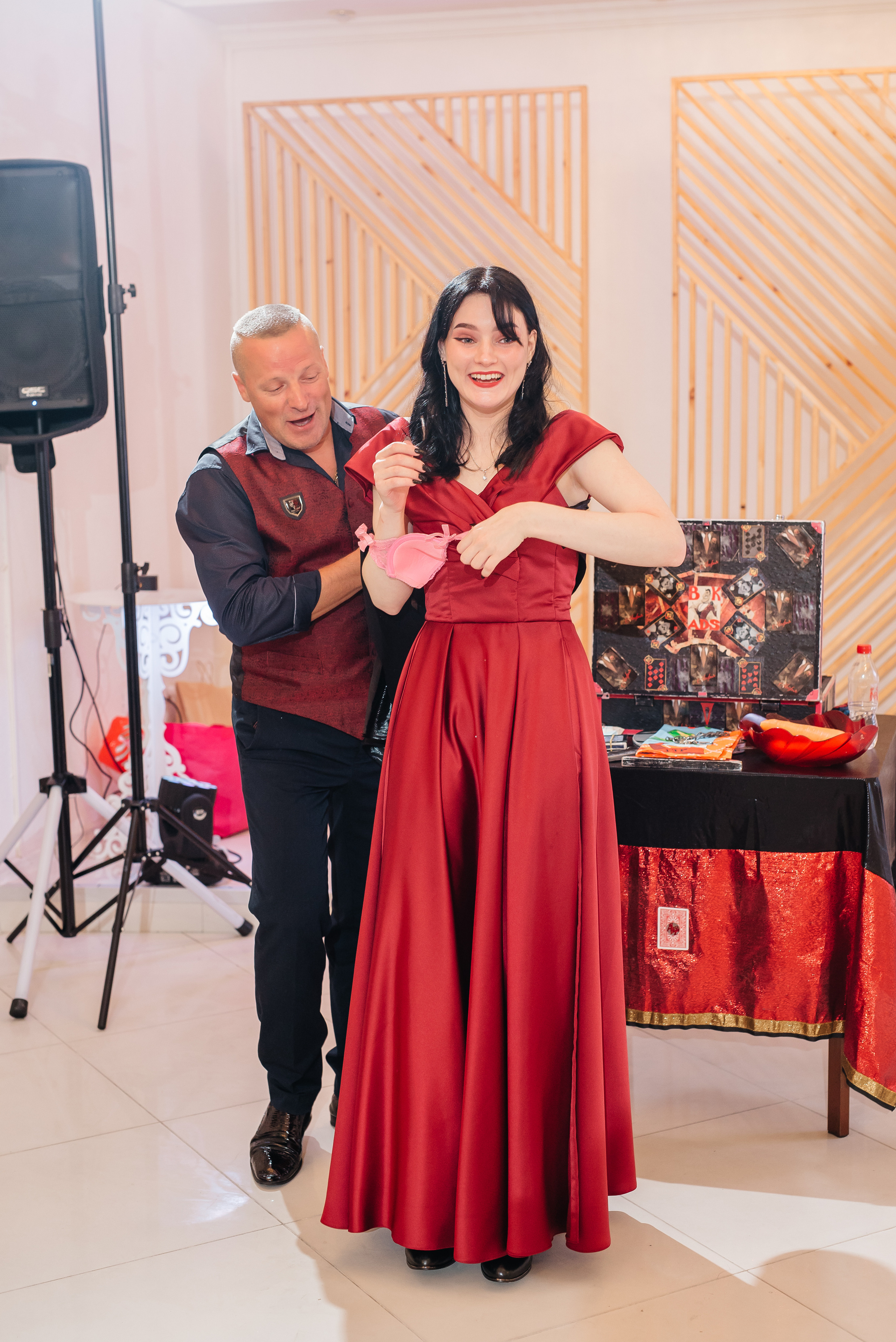 Выпускной Школа 82. Свадебный фотограф Елена Рякина