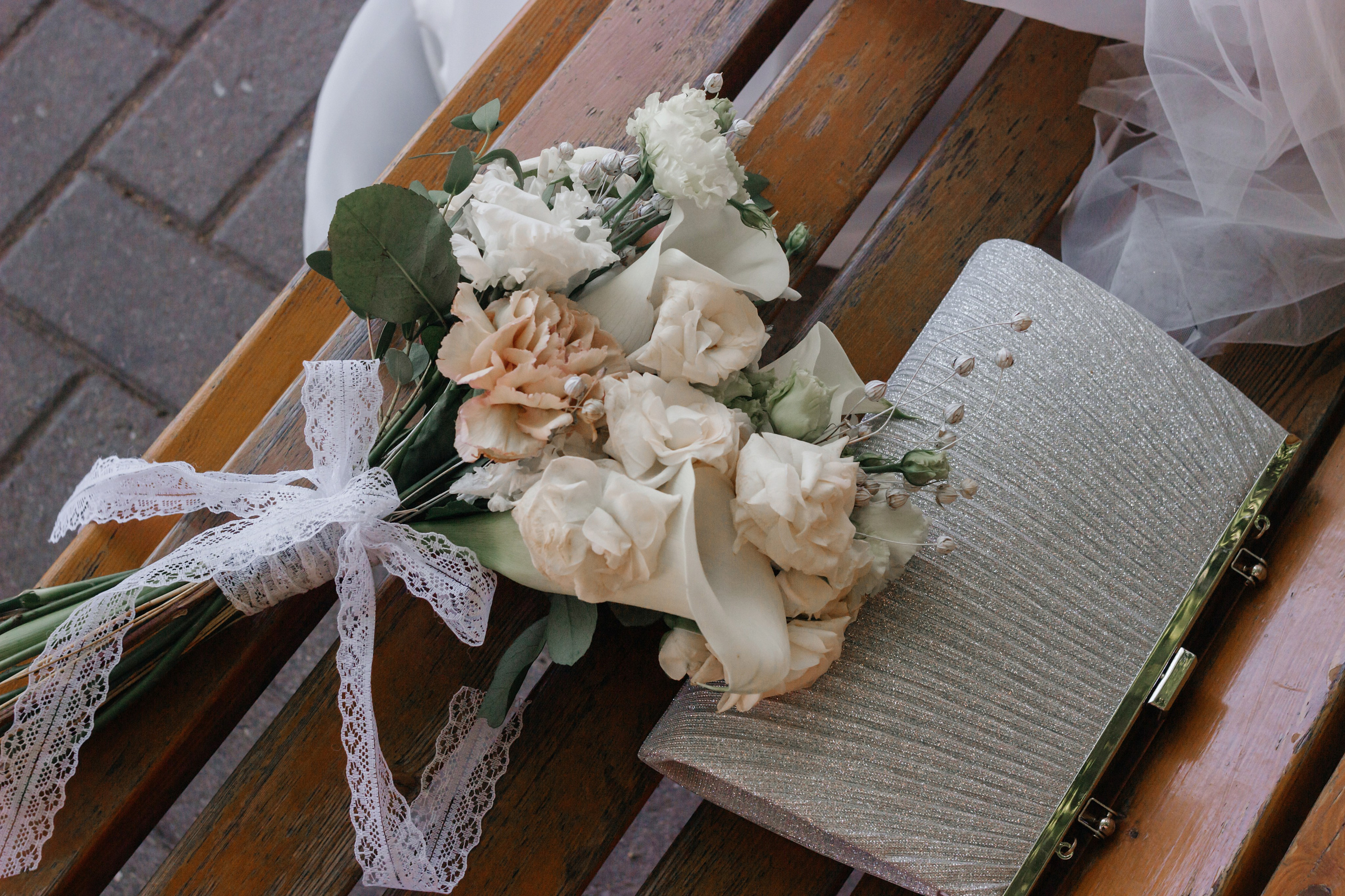 Свадебная съемка Лены и Никиты на Стрелке и в Ресторане Парус на Гребном канале. Свадебный фотограф и фотограф Love-Store в Нижнем Новгороде Анастасия