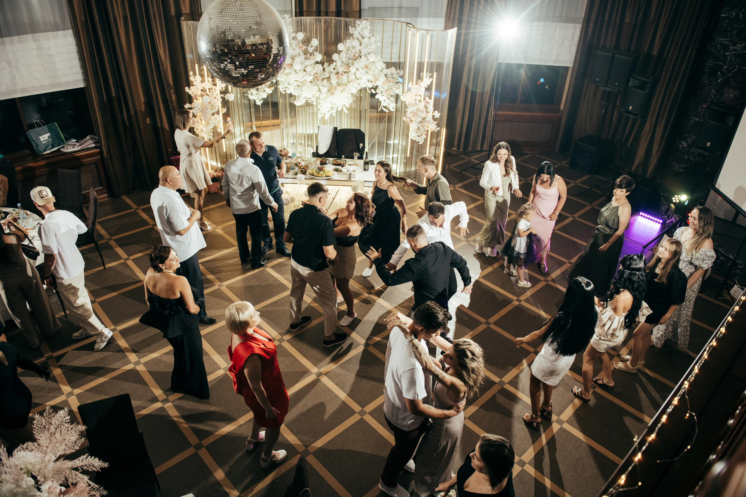 Виталий и Виктория. Свадебный и семейный фотограф Алиса Полякова |Старый Оскол | Воронеж