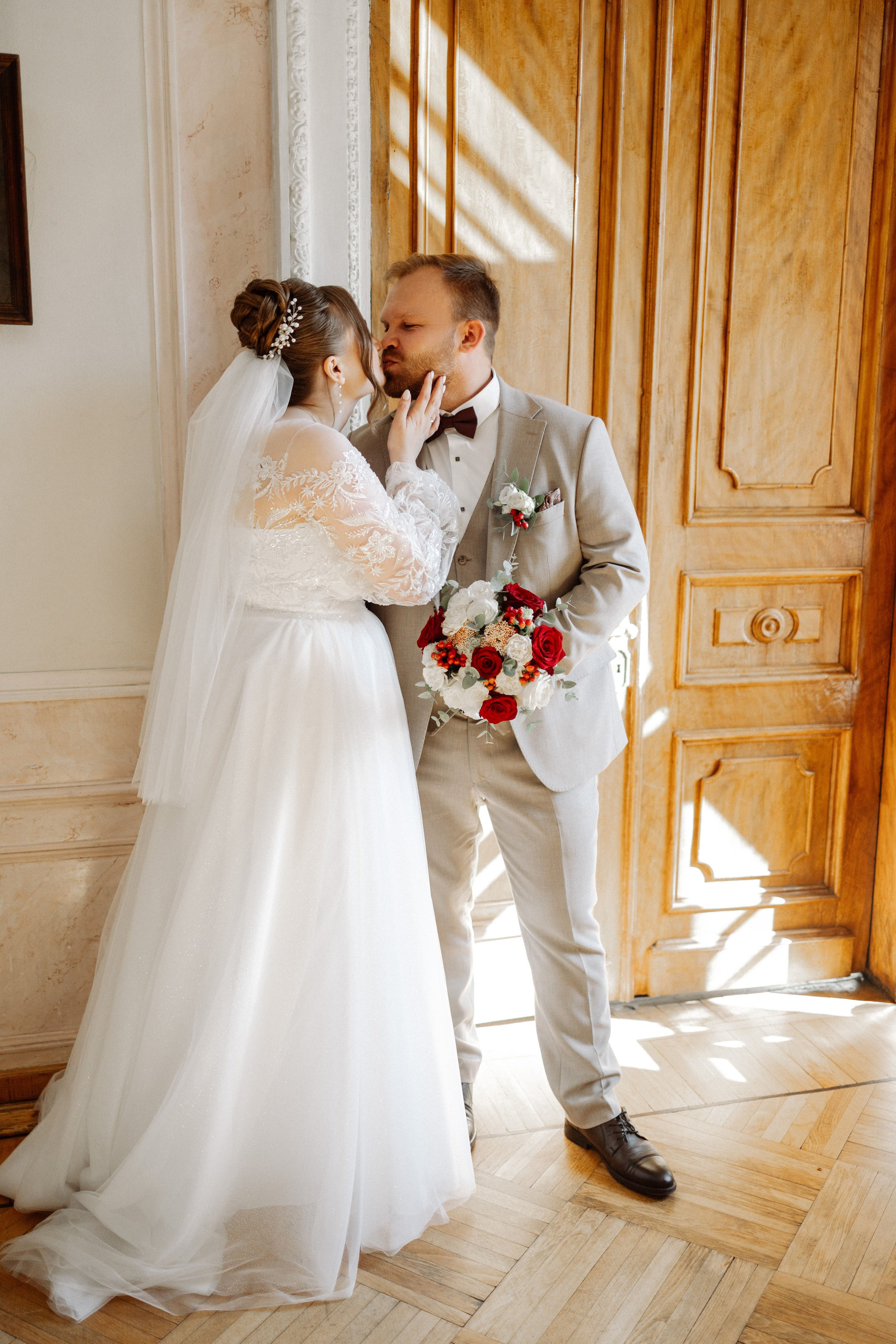 Библиотека имени Пушкина. Свадебный фотограф Маргарита Глумскова