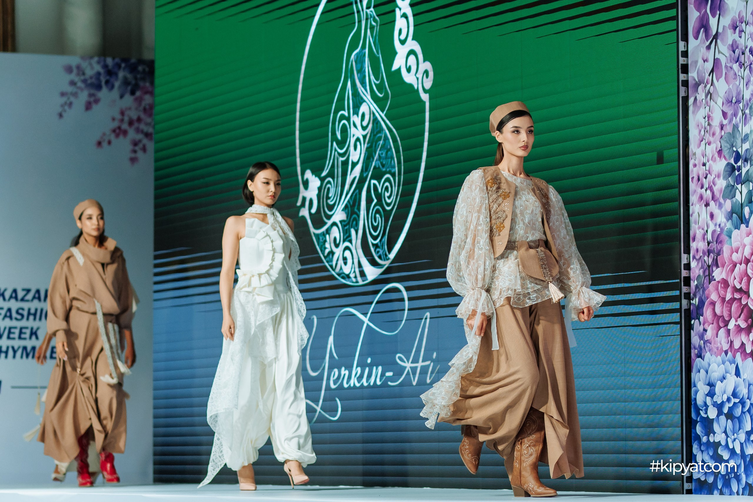 KAZAKHSTAN FASHION WEEK SHYMKENT 11 SEASON. Кипятком Шымкент